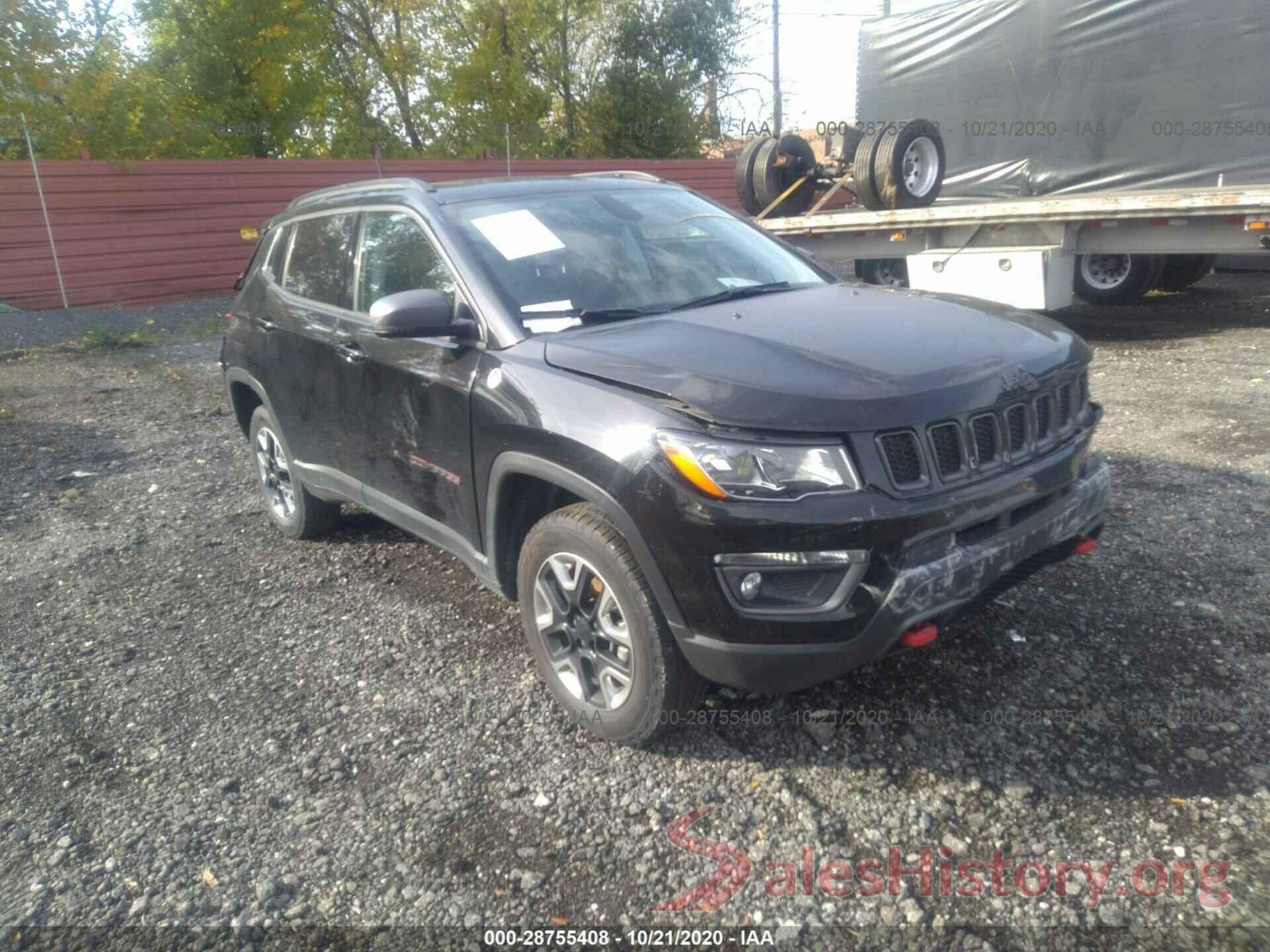 3C4NJDDBXJT410475 2018 JEEP COMPASS