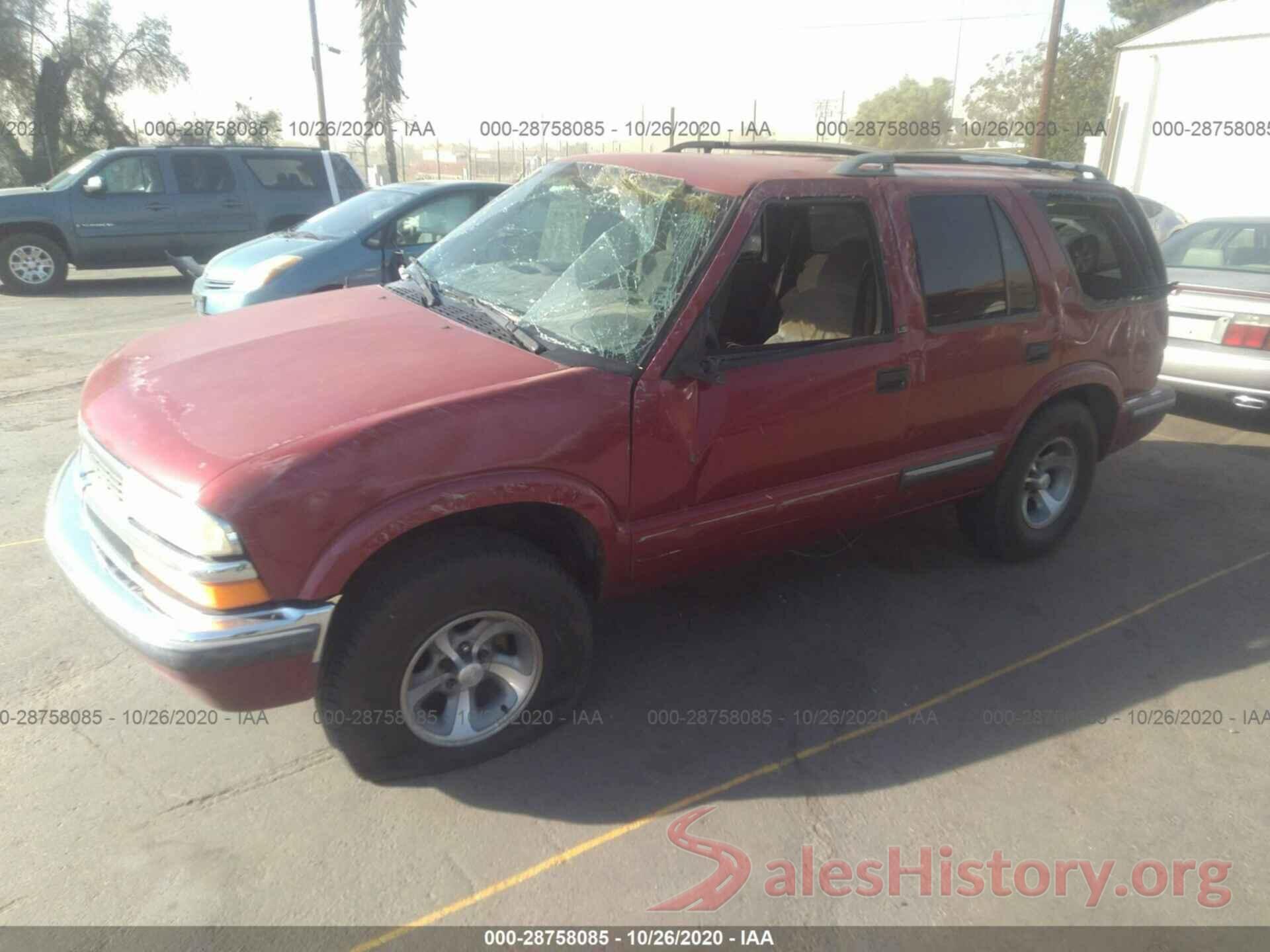 1GNCS13WXW2208078 1998 CHEVROLET BLAZER