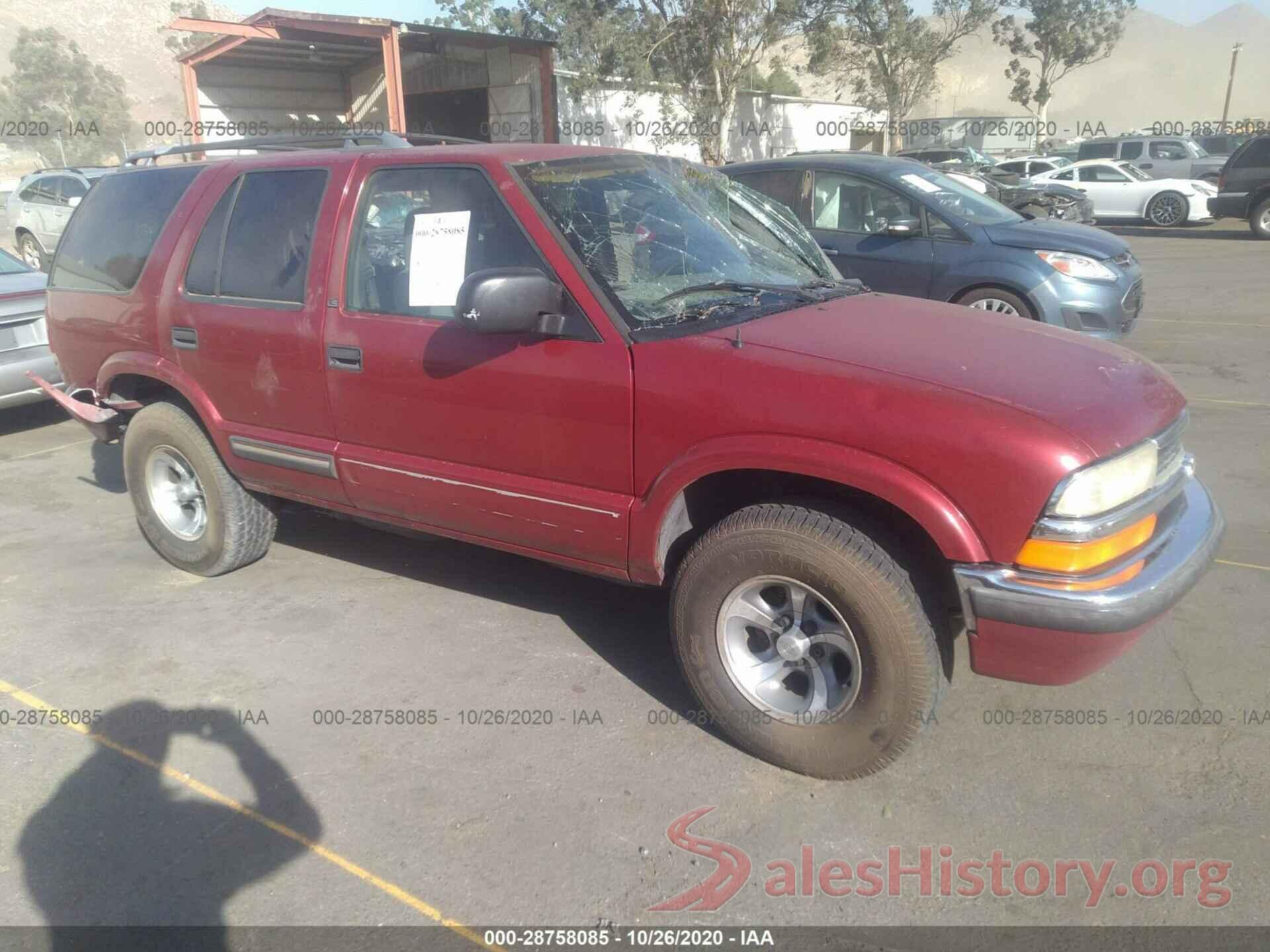 1GNCS13WXW2208078 1998 CHEVROLET BLAZER