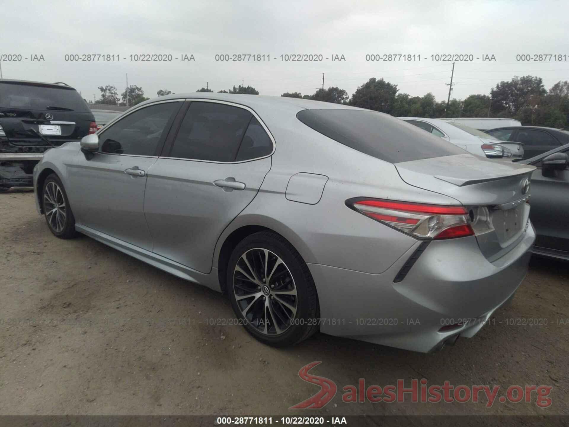 4T1B21HK6JU002808 2018 TOYOTA CAMRY