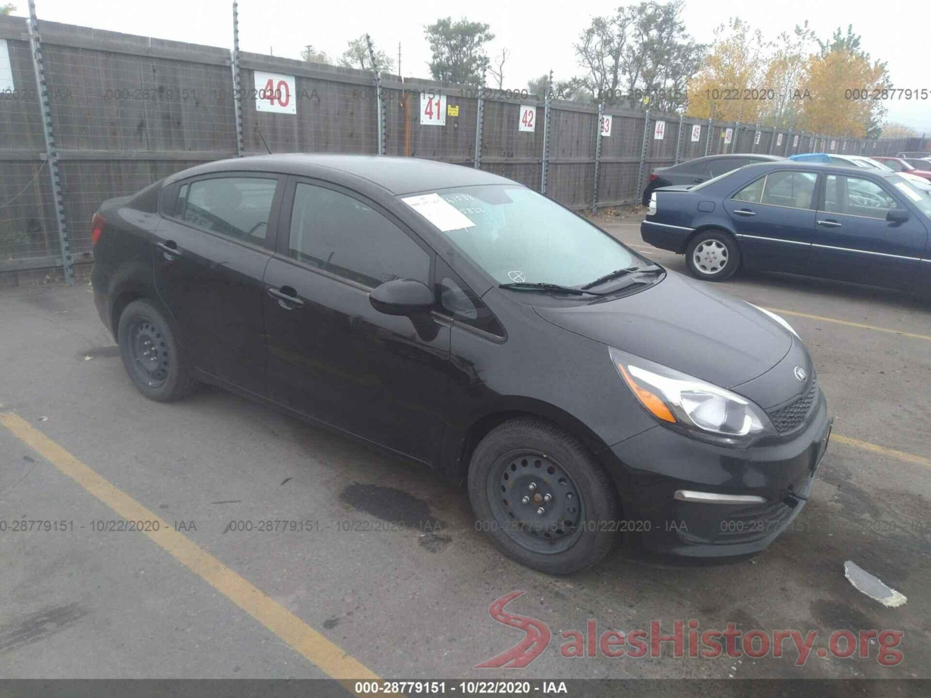 KNADM4A30H6015822 2017 KIA RIO