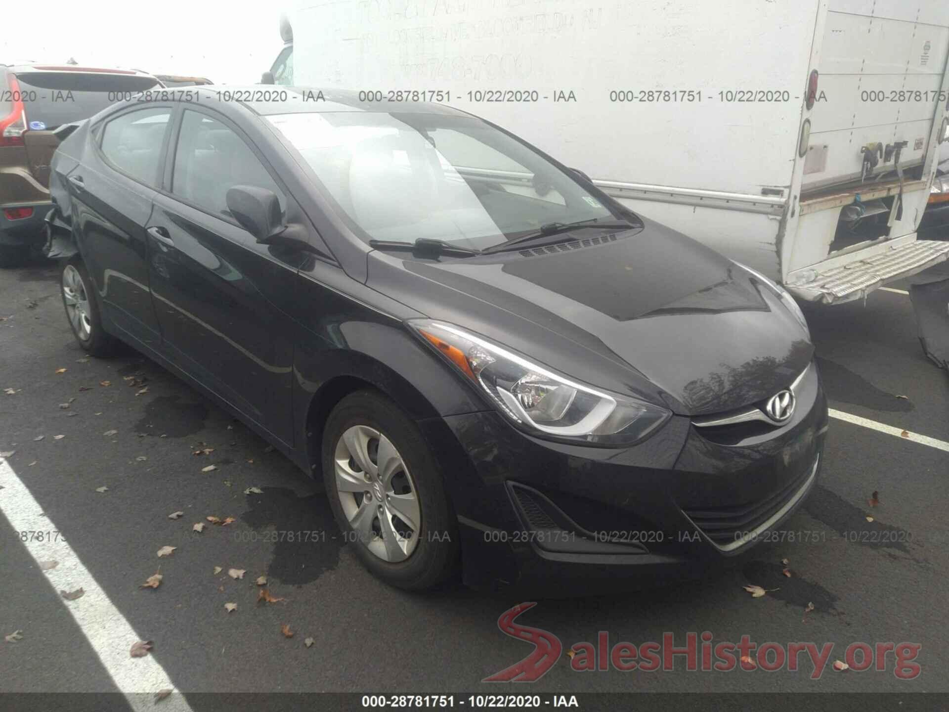 5NPDH4AE9GH733981 2016 HYUNDAI ELANTRA