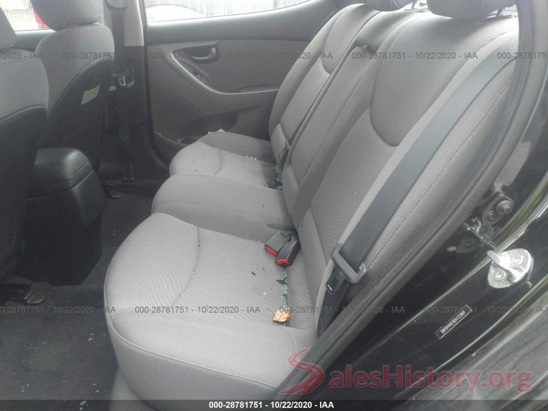 5NPDH4AE9GH733981 2016 HYUNDAI ELANTRA