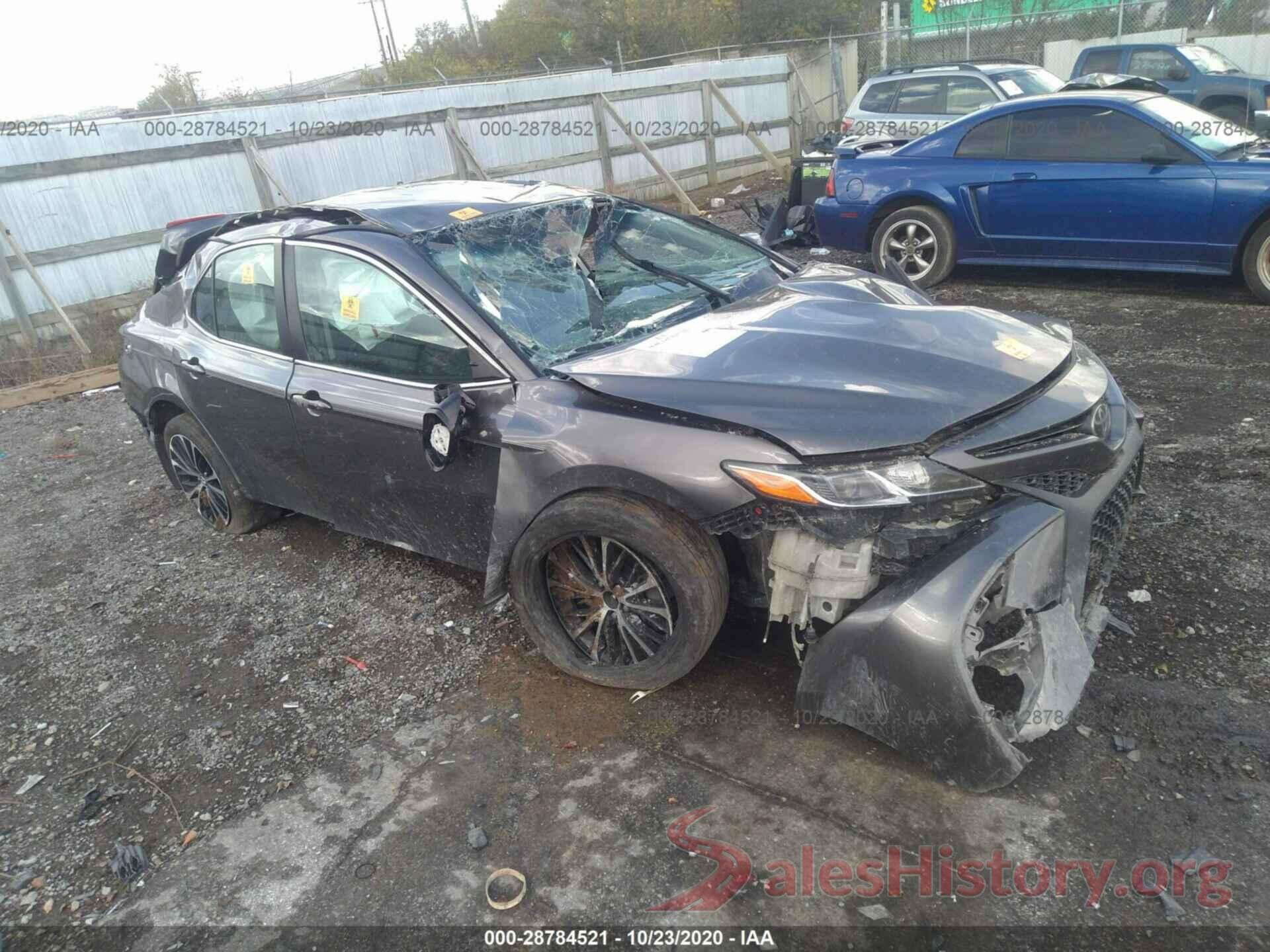 4T1B11HK5JU541763 2018 TOYOTA CAMRY