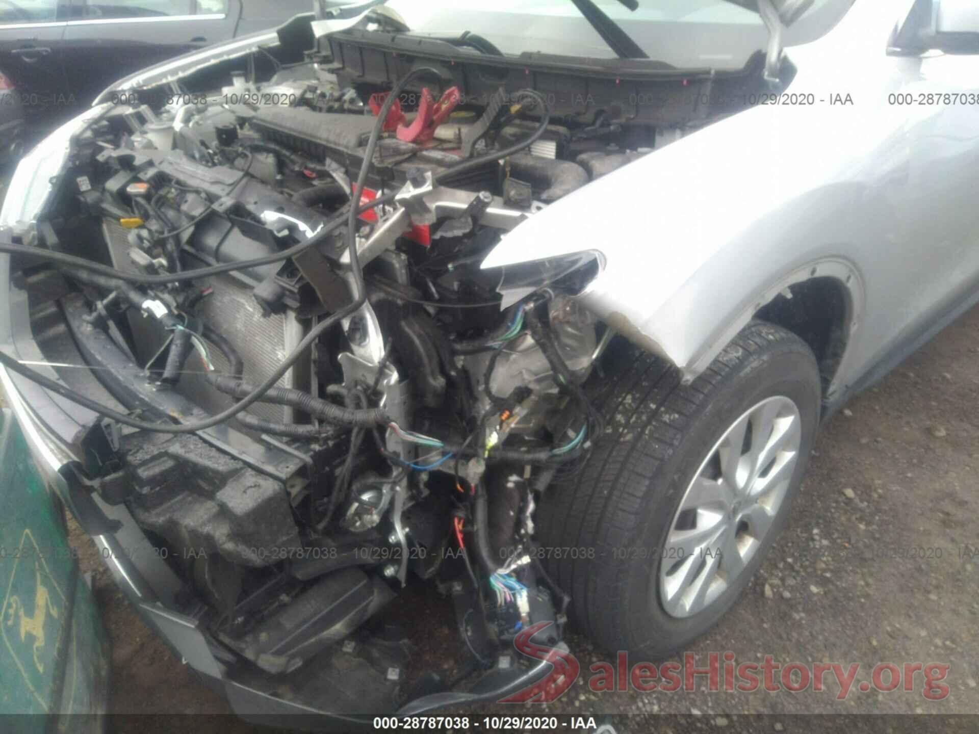 KNMAT2MV8JP503877 2018 NISSAN ROGUE