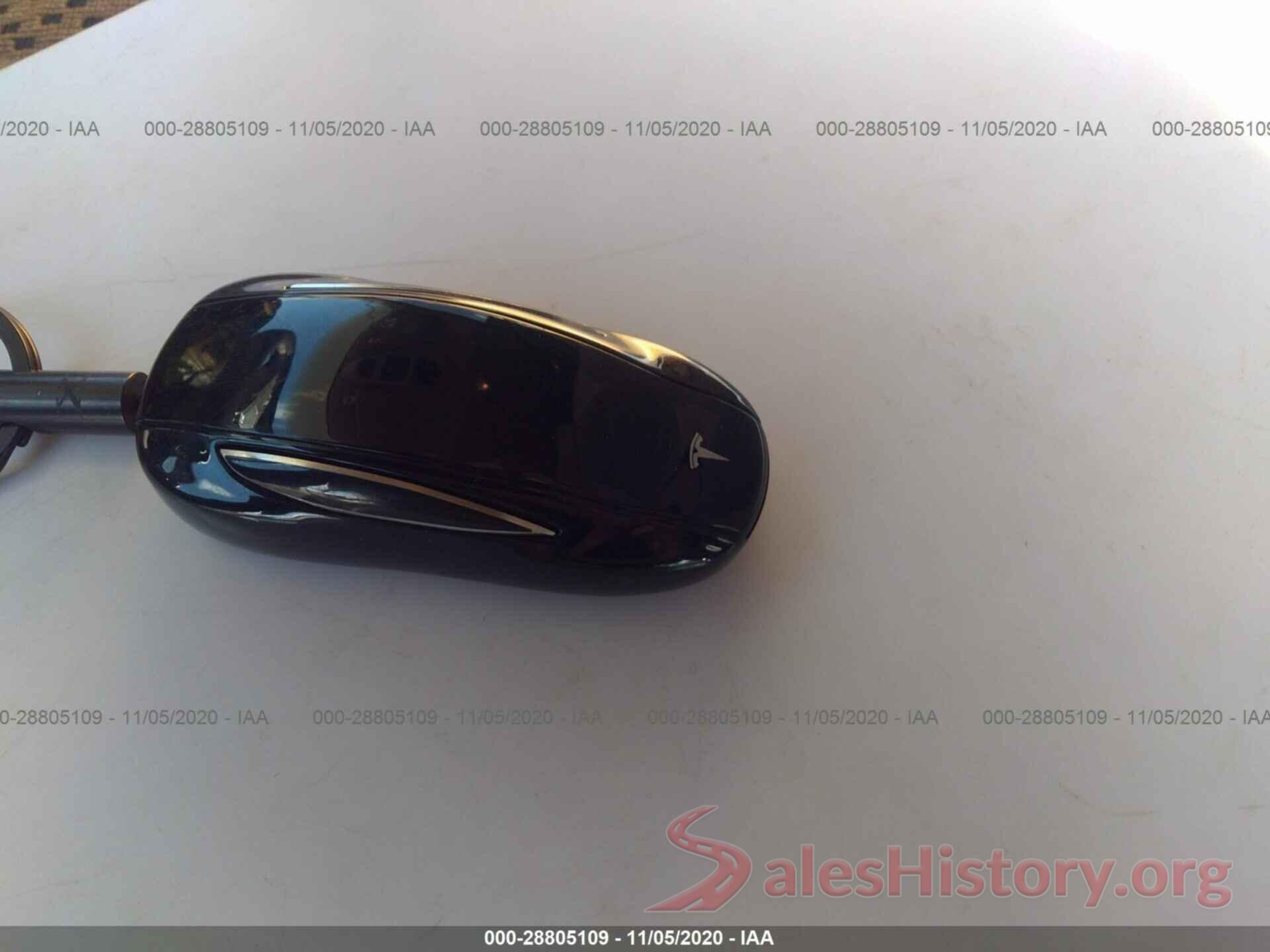 5YJXCDE22GF028577 2016 TESLA MODEL X