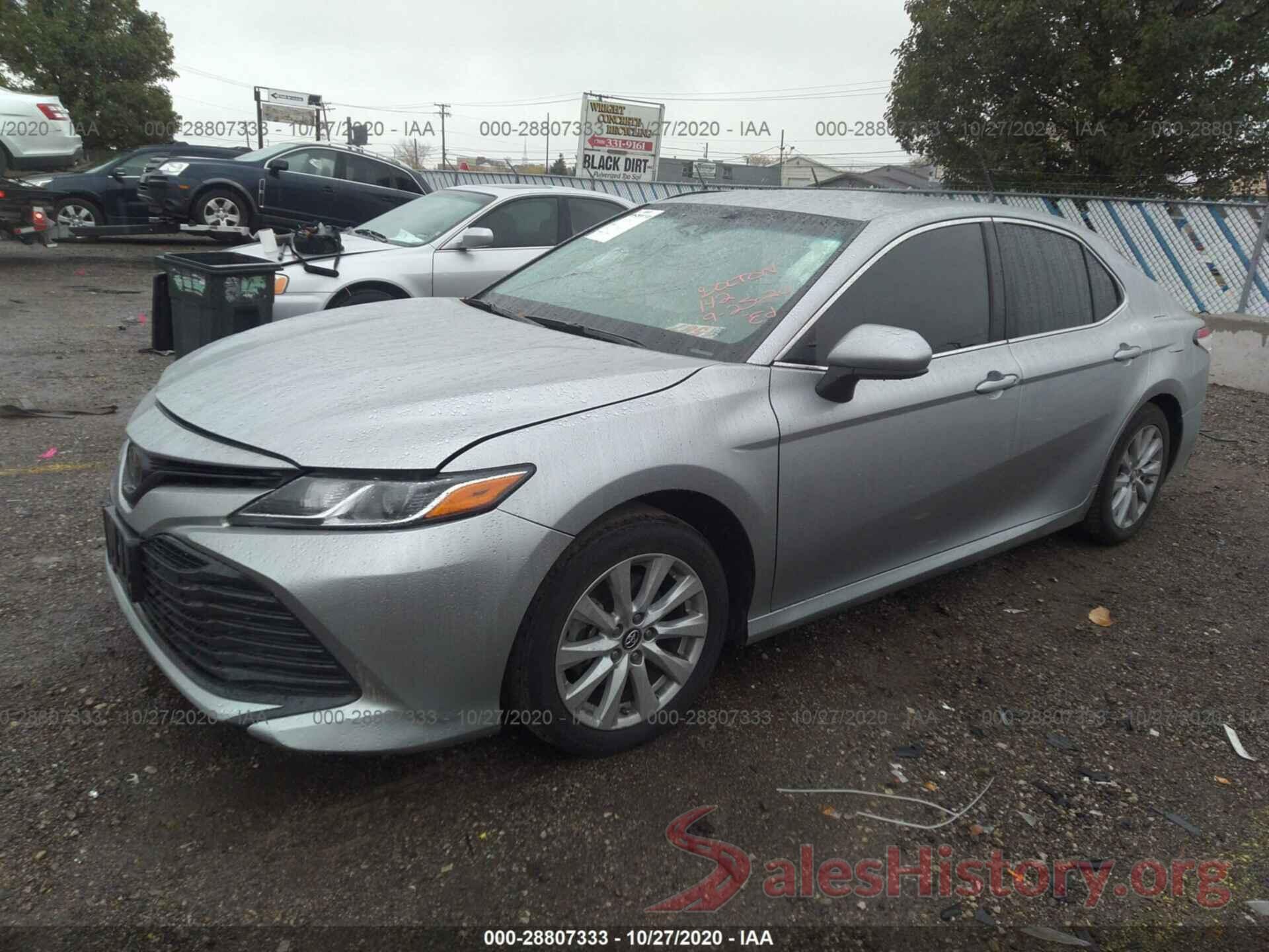 4T1B11HK0JU582768 2018 TOYOTA CAMRY