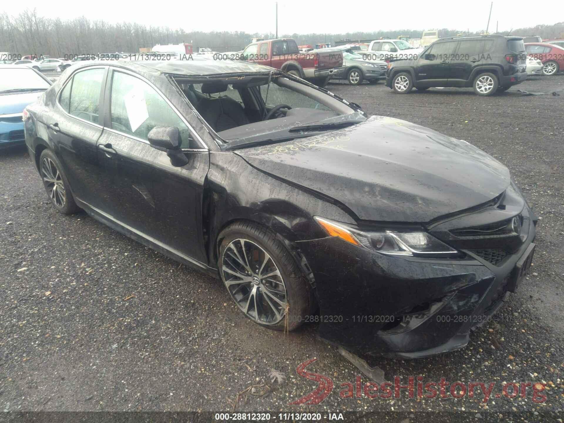 4T1B11HK0JU669473 2018 TOYOTA CAMRY