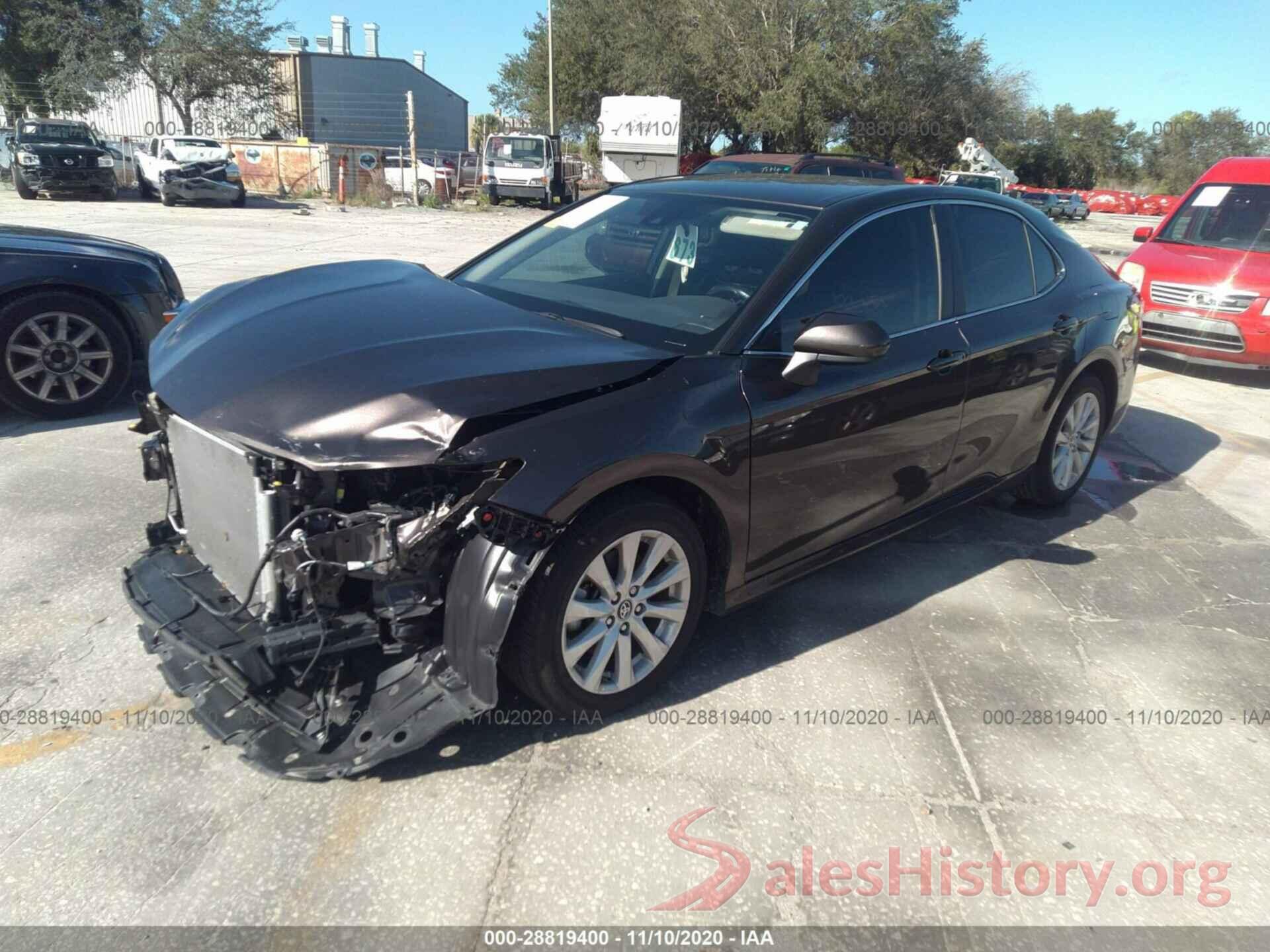 4T1B11HK2KU251952 2019 TOYOTA CAMRY