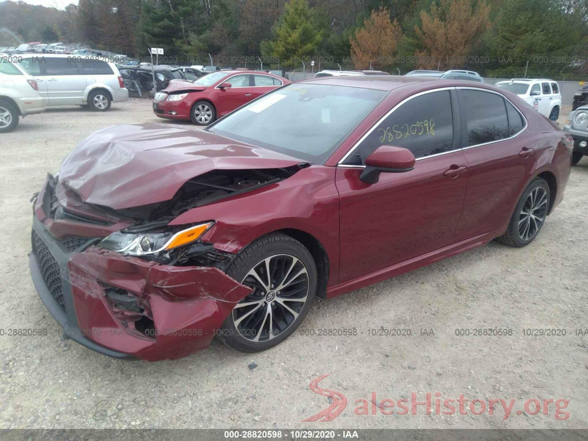 4T1B11HK0JU640748 2018 TOYOTA CAMRY