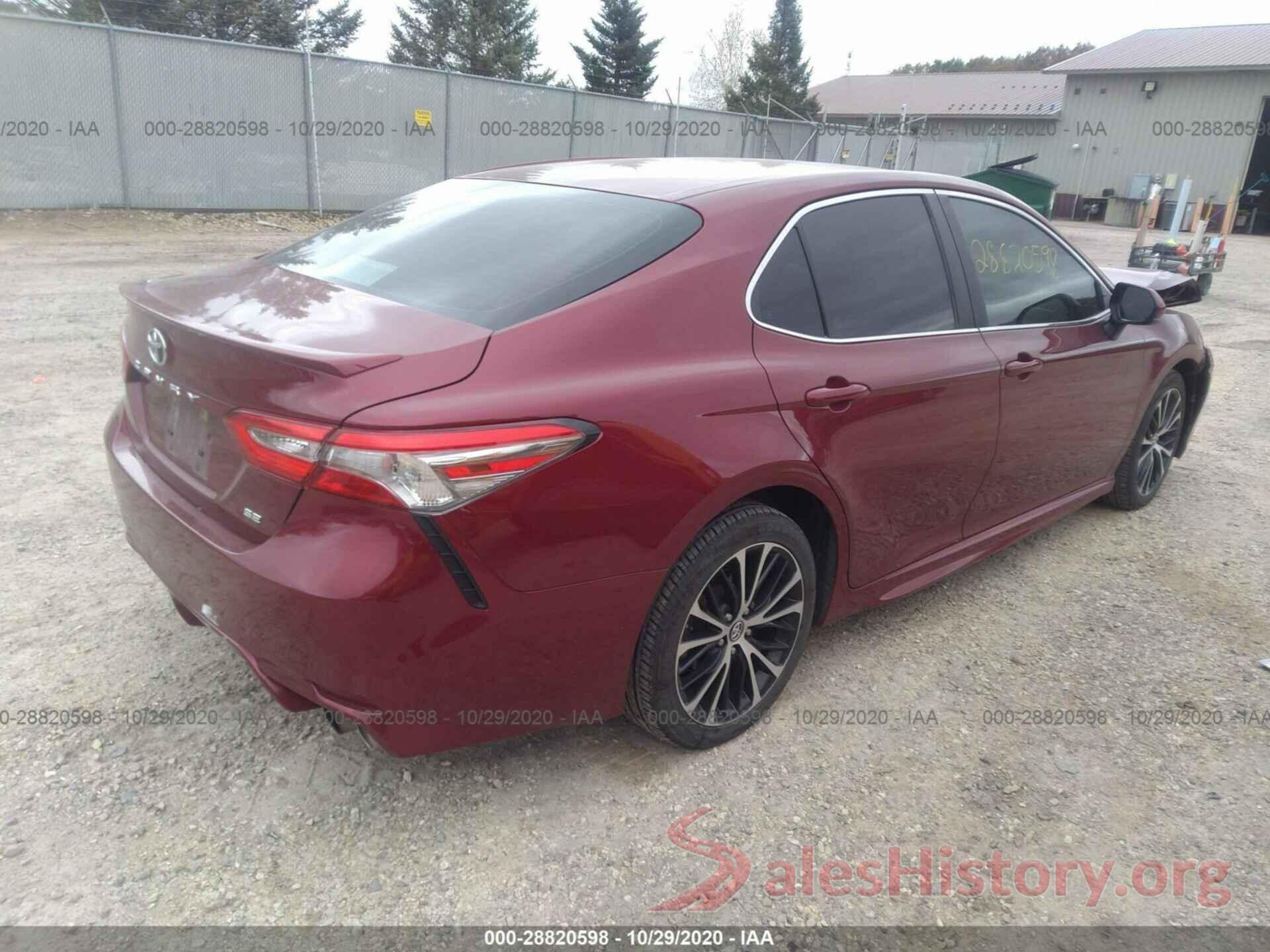 4T1B11HK0JU640748 2018 TOYOTA CAMRY