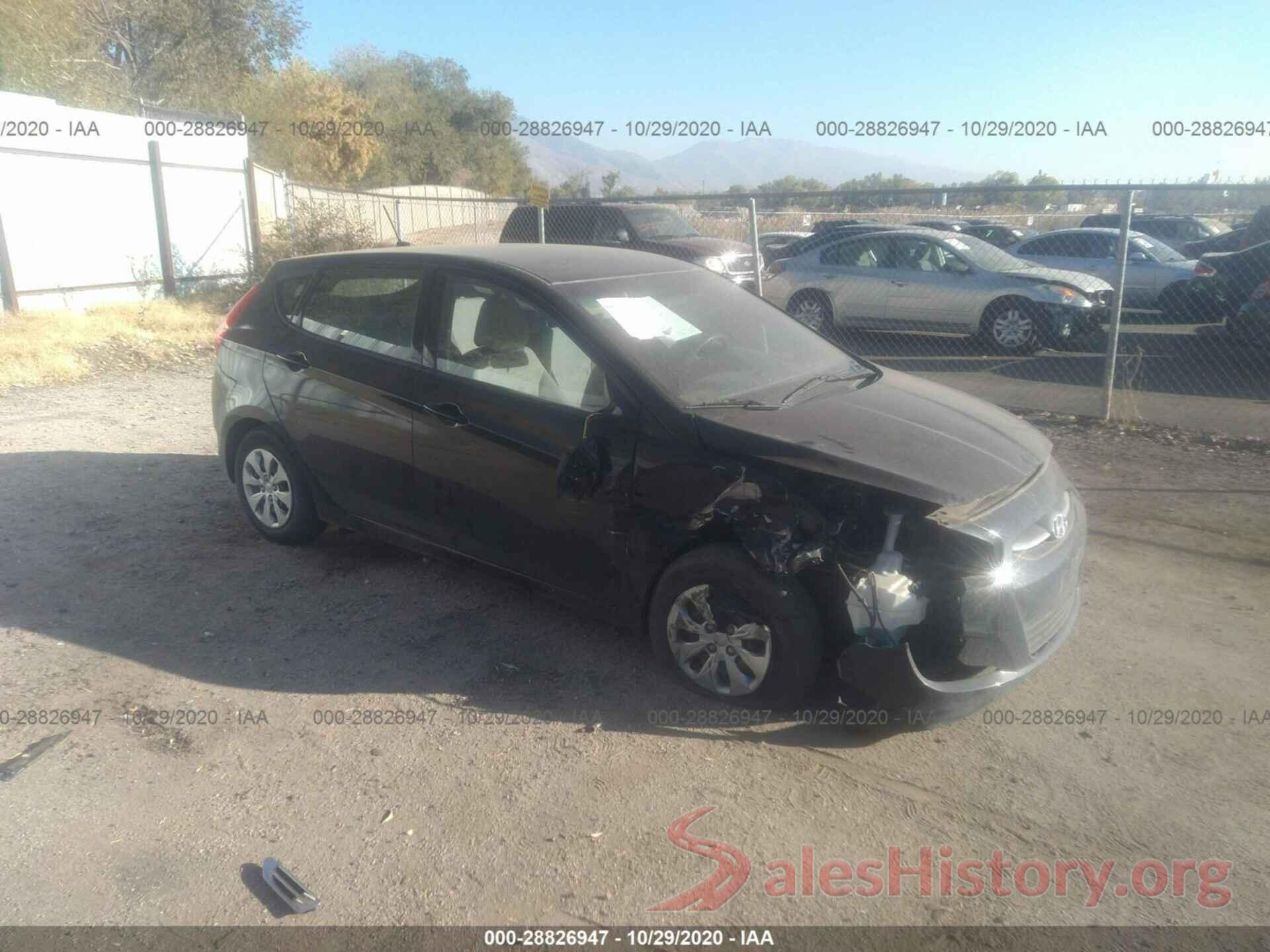 KMHCT5AE0HU306062 2017 HYUNDAI ACCENT