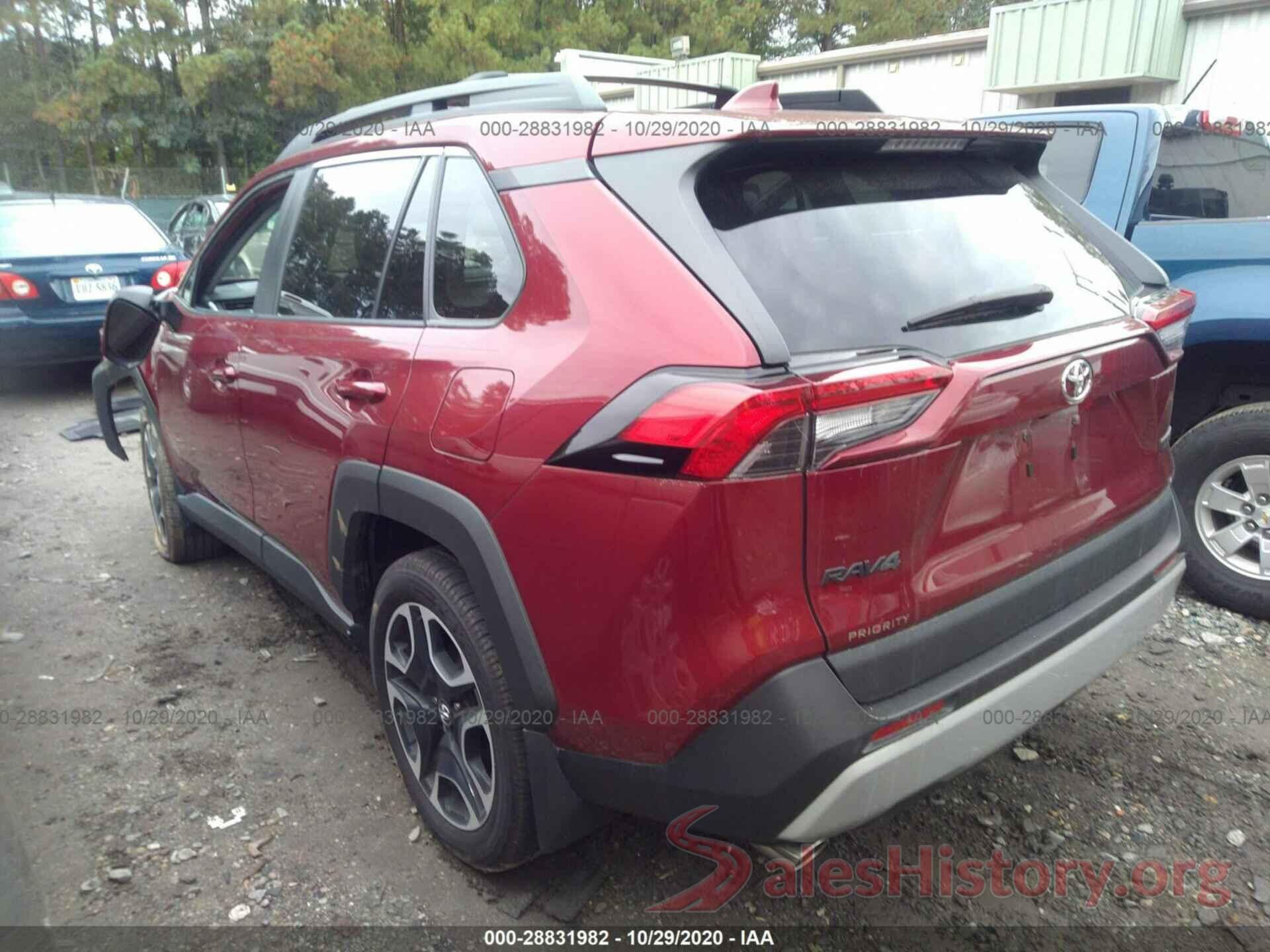 2T3J1RFV6KW021698 2019 TOYOTA RAV4