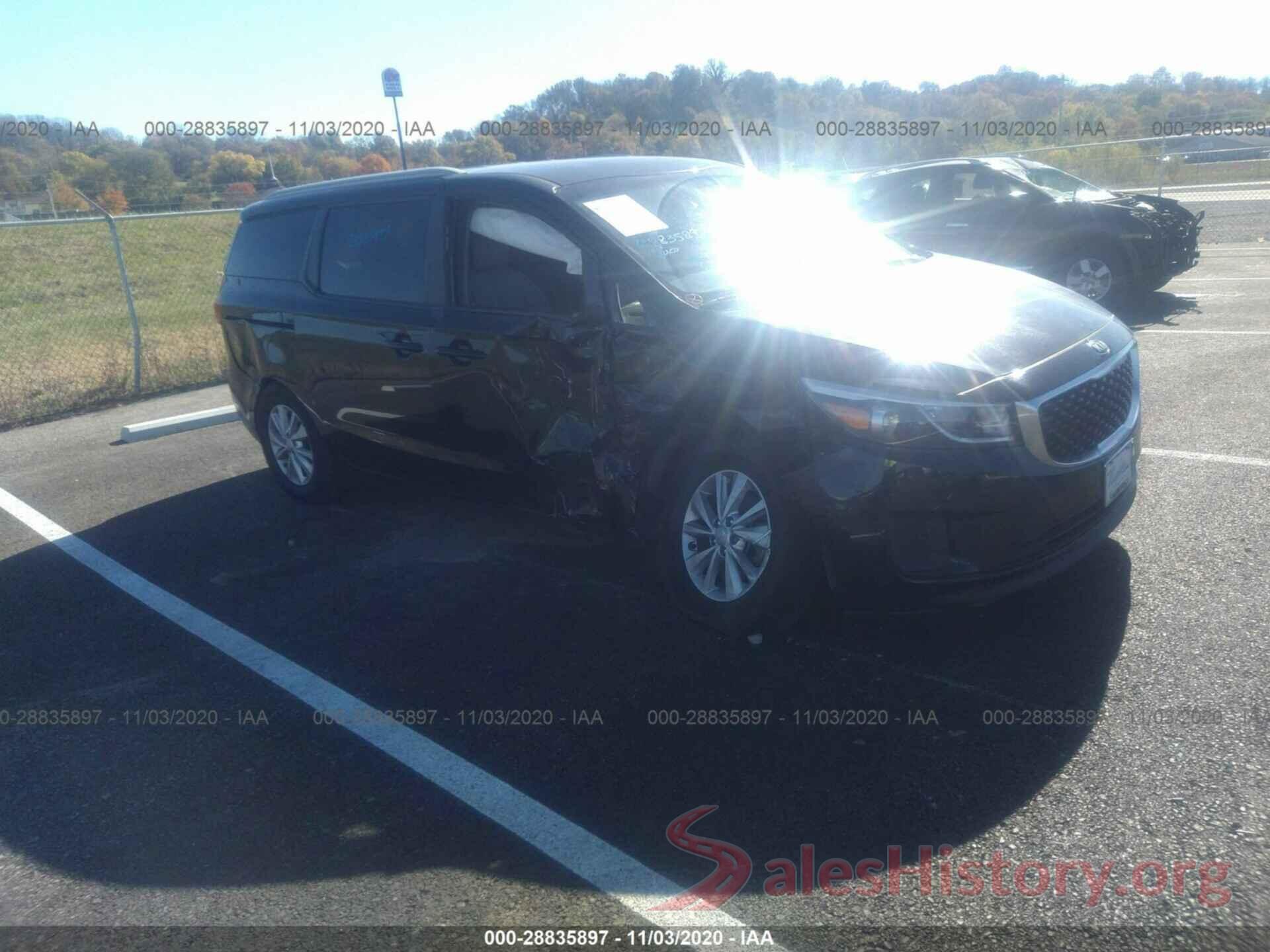 KNDMB5C14H6242022 2017 KIA SEDONA