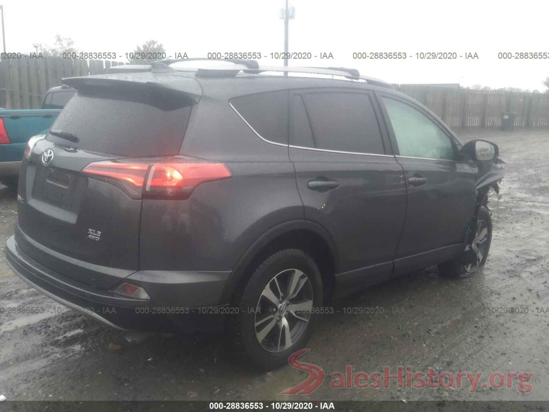 2T3RFREV1JW825749 2018 TOYOTA RAV4