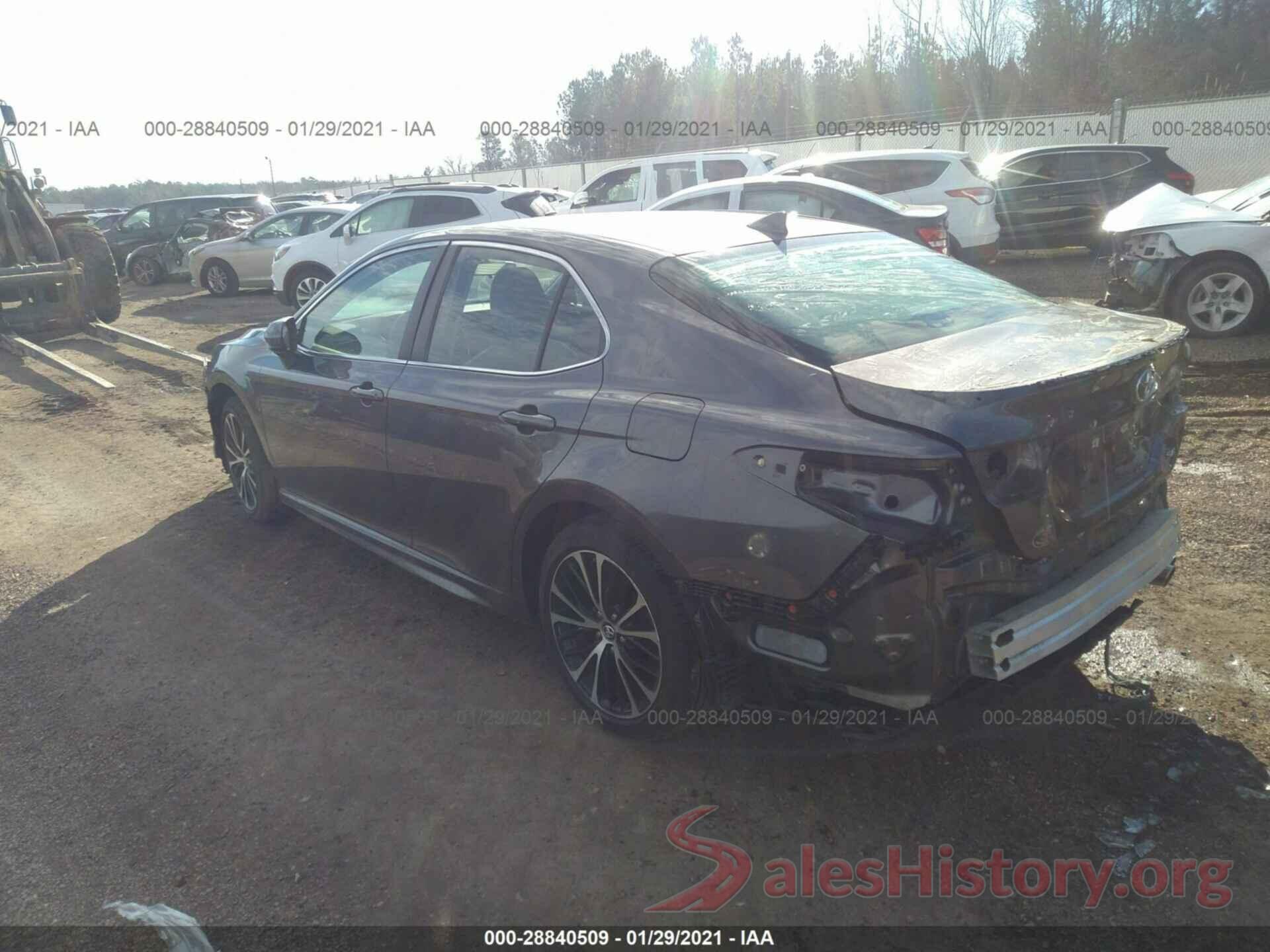 4T1B11HK1KU687952 2019 TOYOTA CAMRY