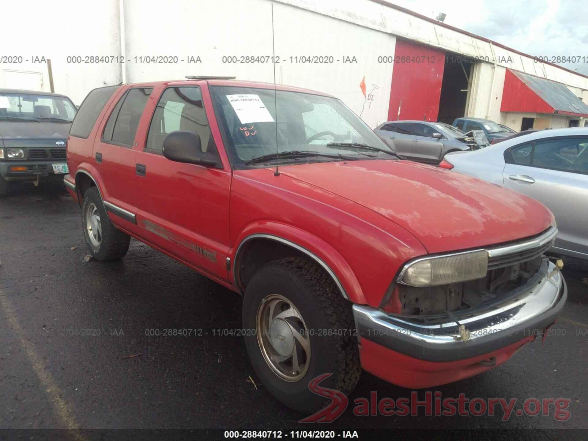 1GNDT13W3WK115887 1998 CHEVROLET BLAZER