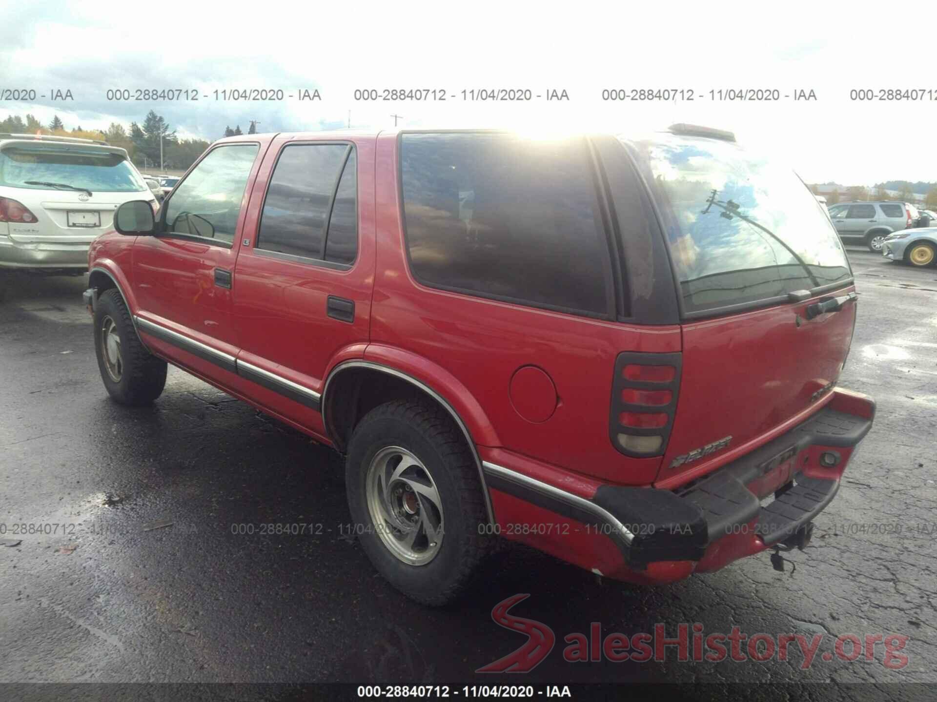 1GNDT13W3WK115887 1998 CHEVROLET BLAZER