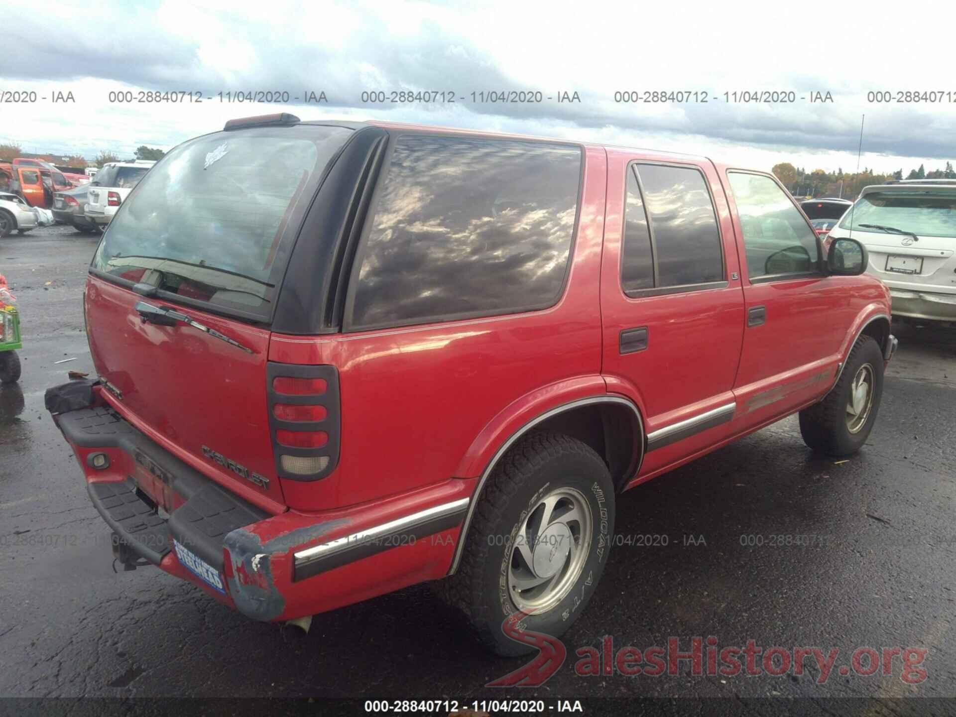 1GNDT13W3WK115887 1998 CHEVROLET BLAZER