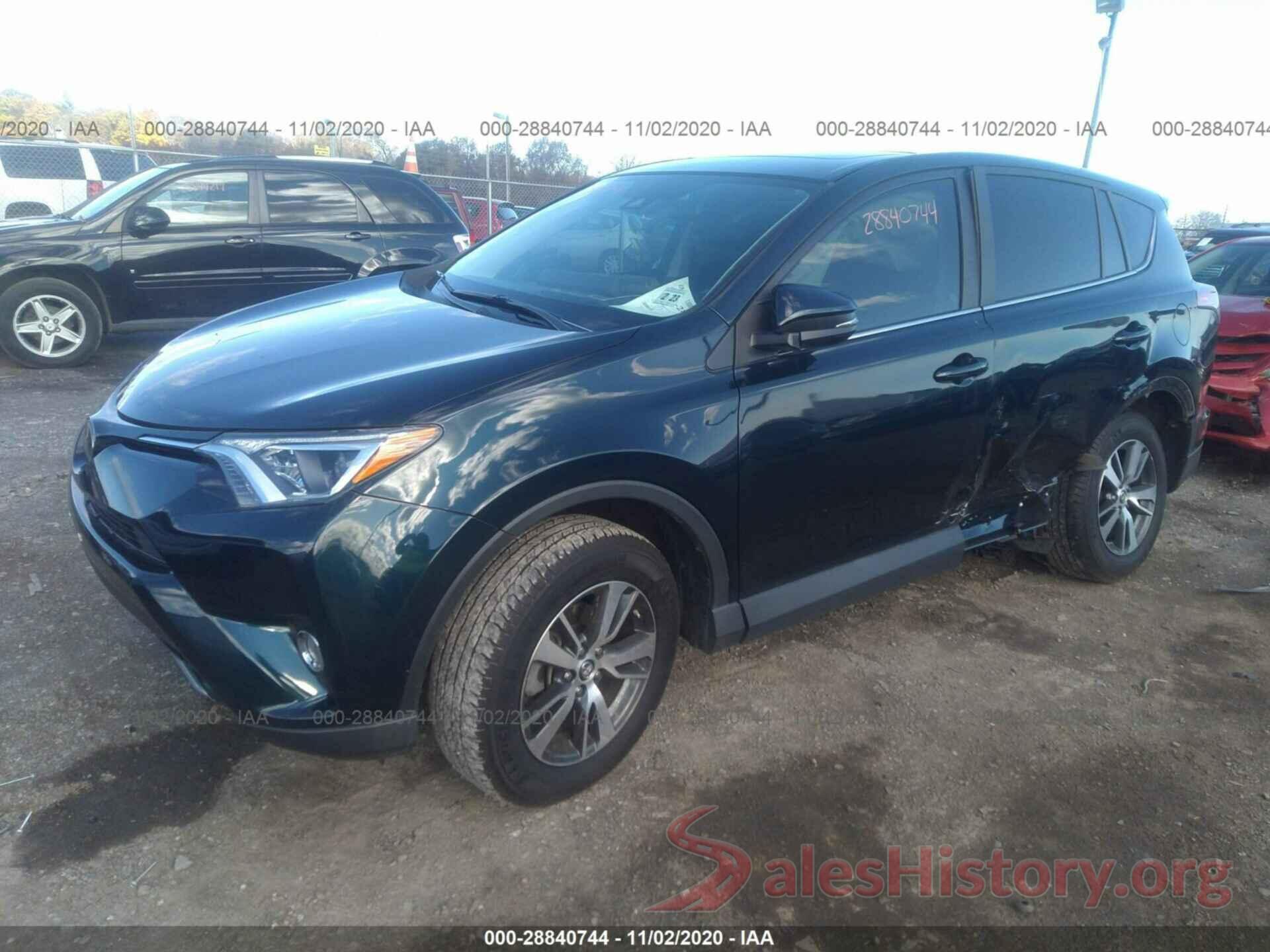 2T3RFREV2JW764623 2018 TOYOTA RAV4