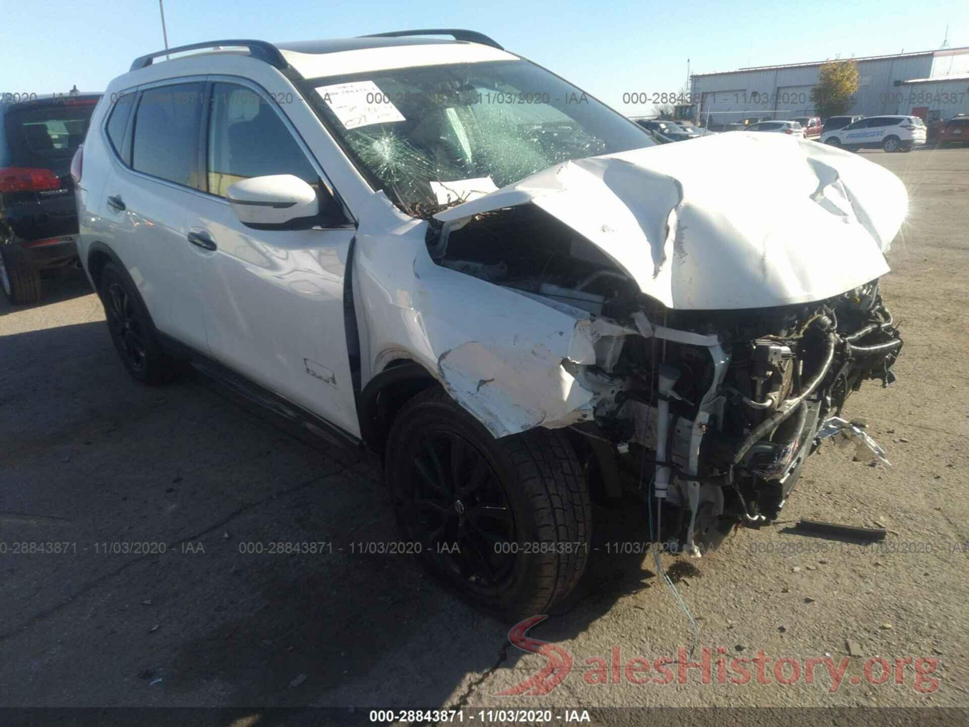 5N1AT2MV4HC768809 2017 NISSAN ROGUE