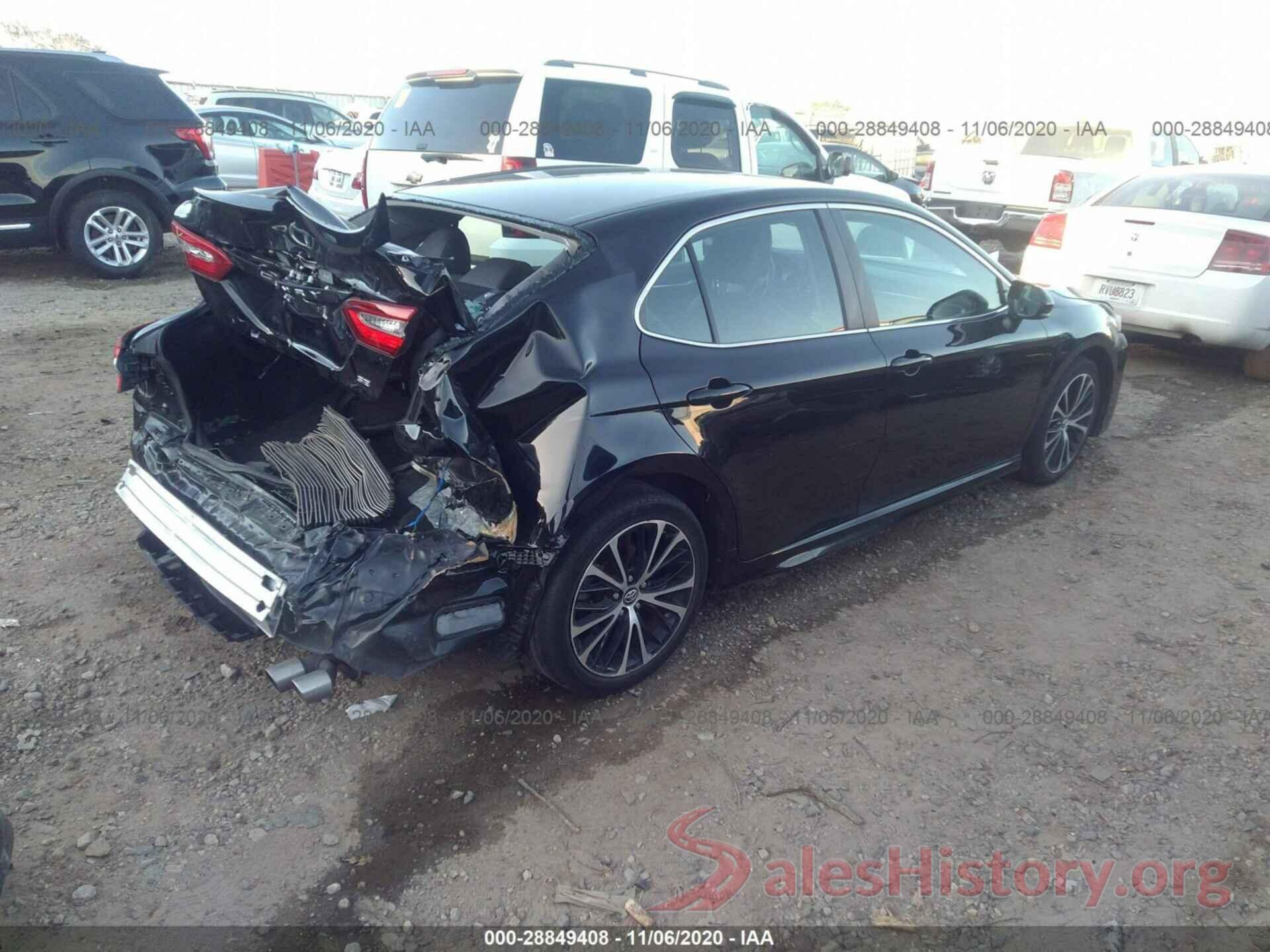 4T1B11HK4JU624603 2018 TOYOTA CAMRY