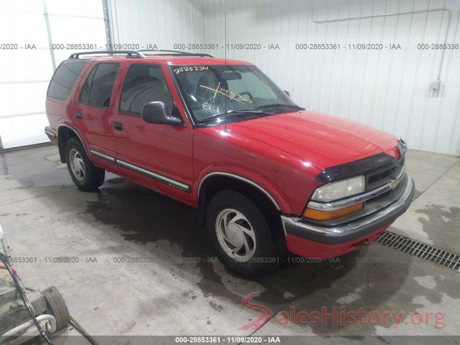 1GNDT13W4W2222463 1998 CHEVROLET BLAZER