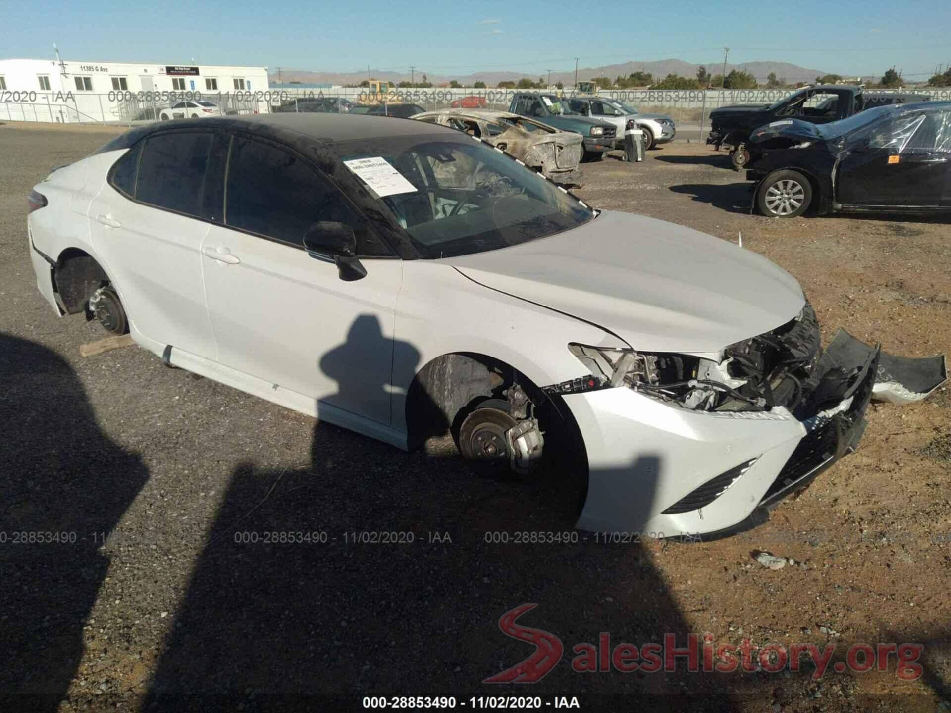 4T1B61HK2JU074755 2018 TOYOTA CAMRY