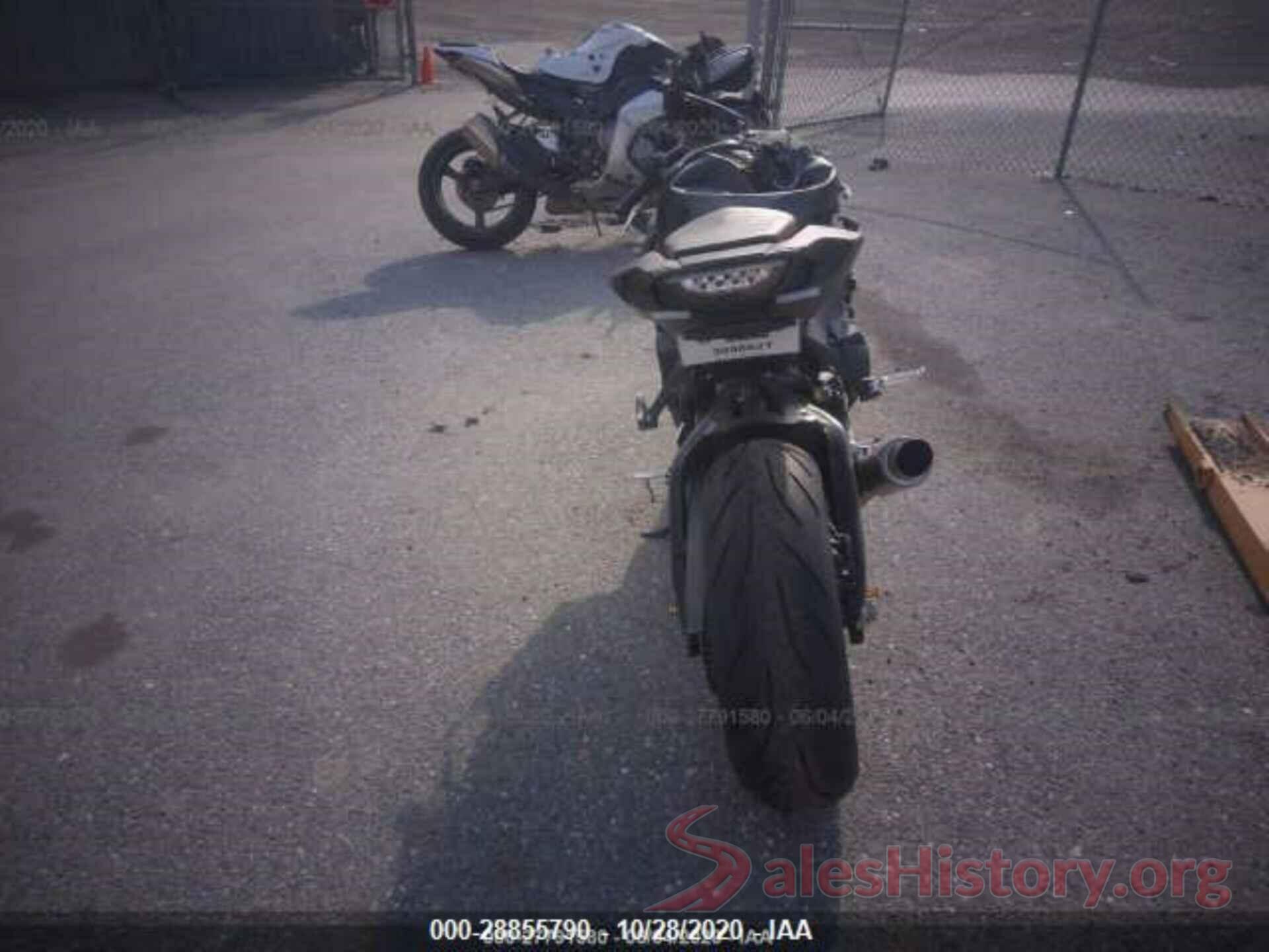 JH2SC7711JK100824 2018 HONDA CBR1000