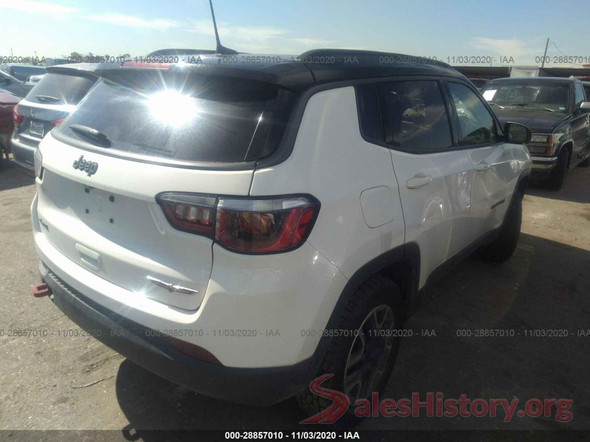 3C4NJDDB7KT618735 2019 JEEP COMPASS