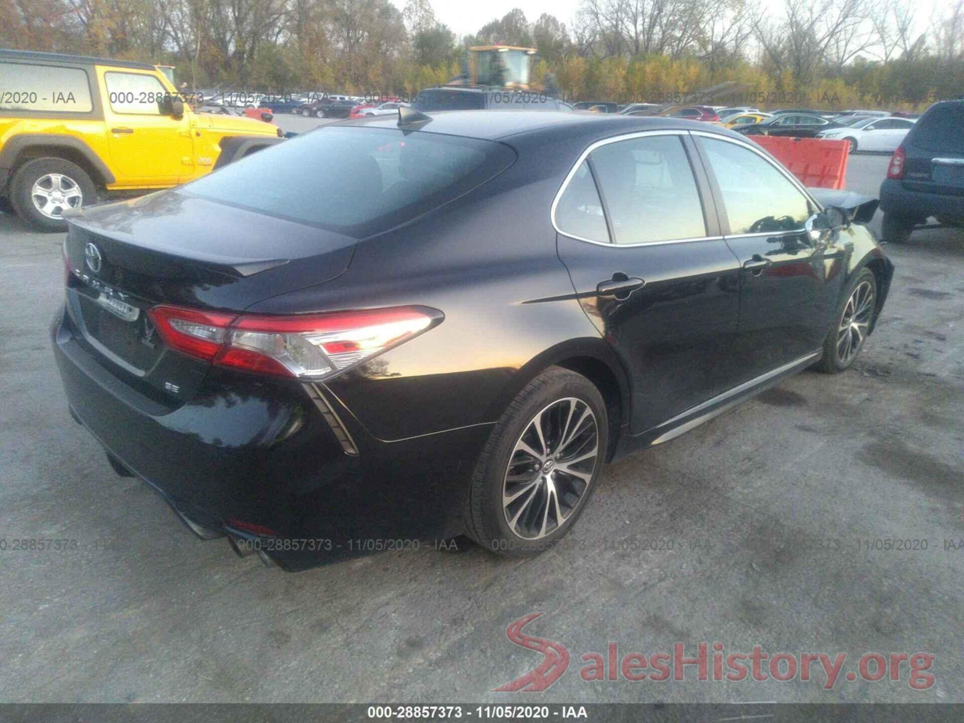 4T1B11HK9JU095813 2018 TOYOTA CAMRY