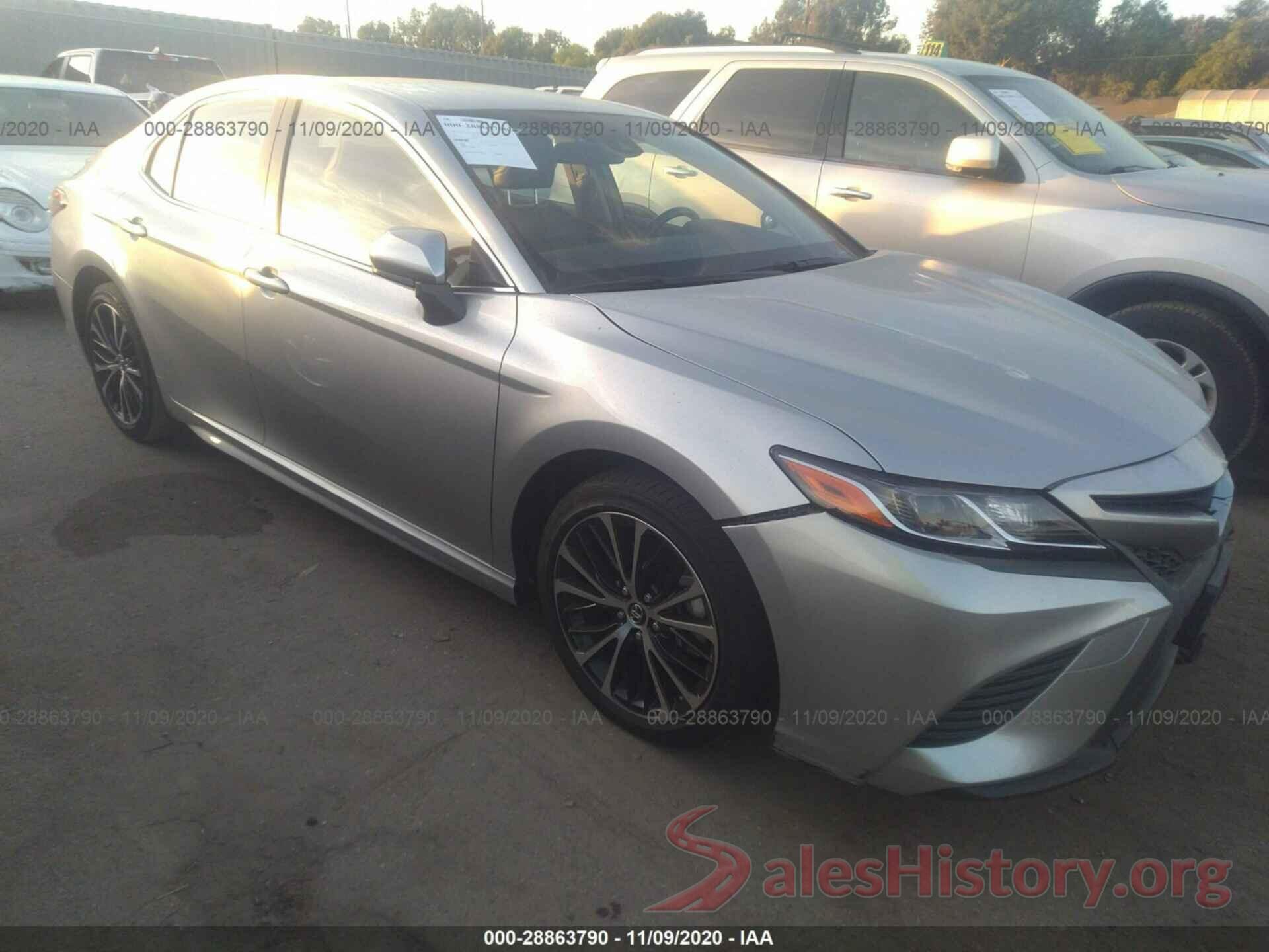 JTNB11HK0J3025977 2018 TOYOTA CAMRY