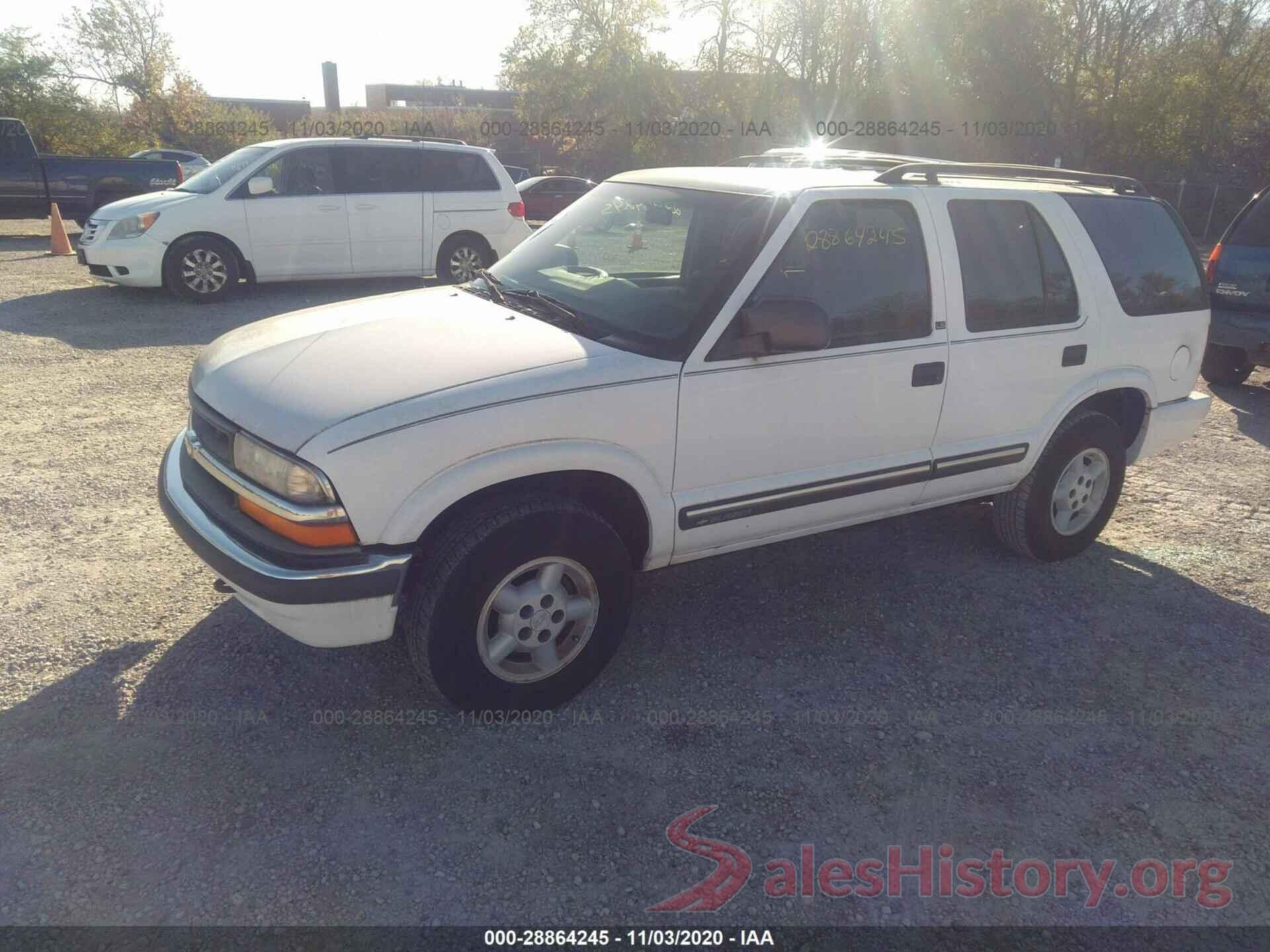 1GNDT13W2Y2288383 2000 CHEVROLET BLAZER