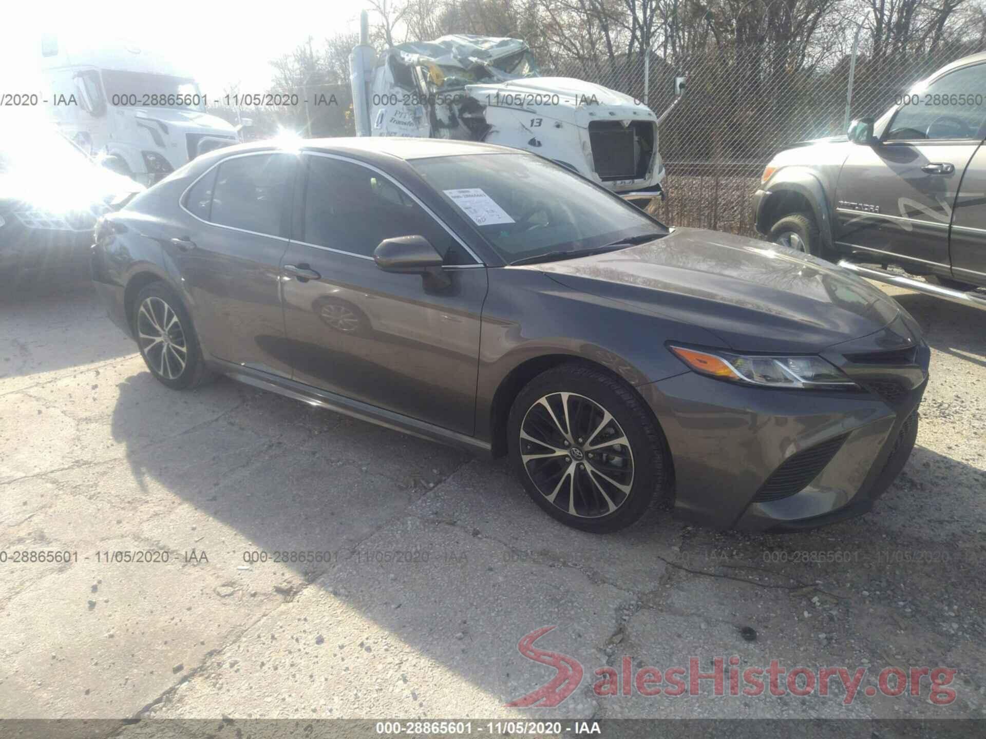 4T1B11HKXKU281426 2019 TOYOTA CAMRY