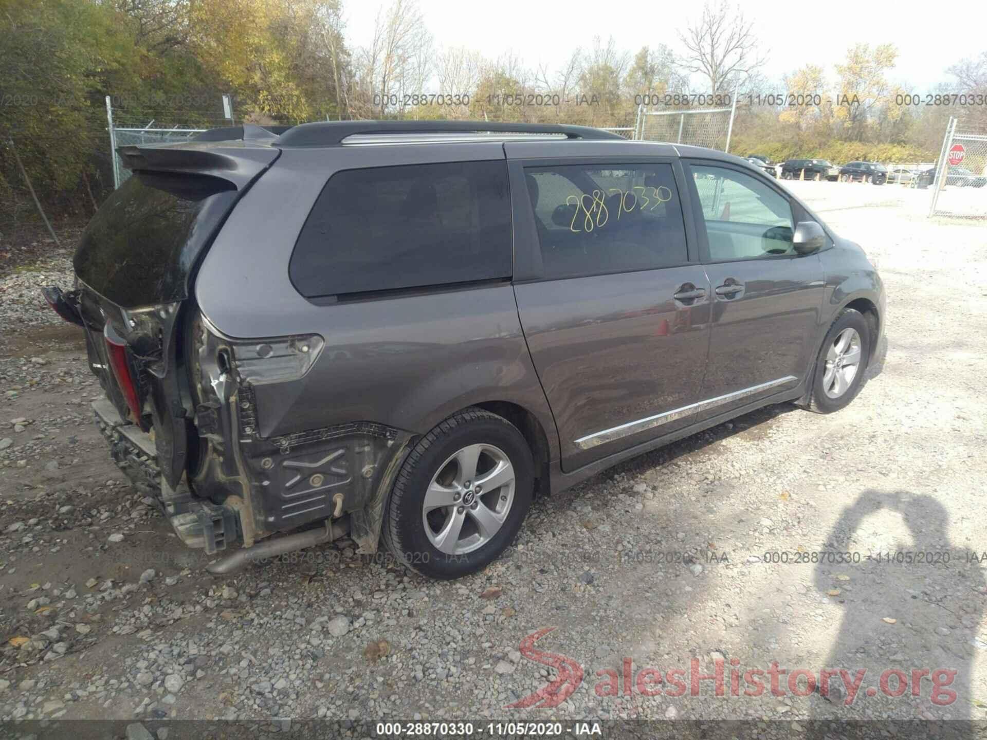 5TDKZ3DC8JS962372 2018 TOYOTA SIENNA