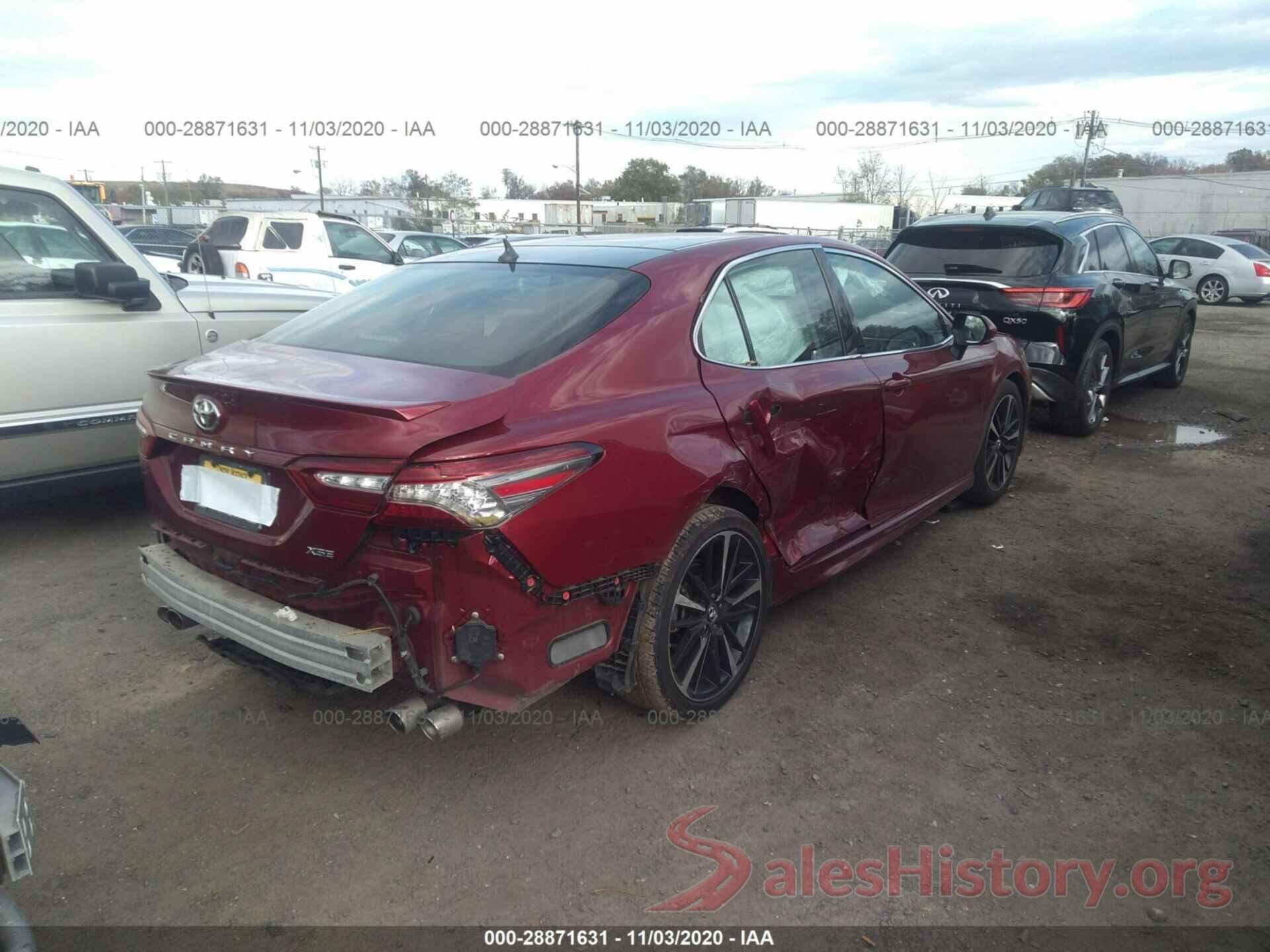 4T1B61HK0JU562120 2018 TOYOTA CAMRY