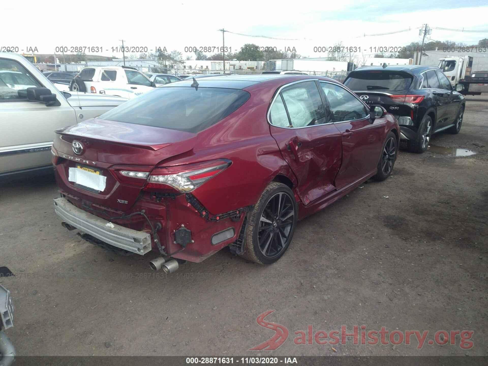 4T1B61HK0JU562120 2018 TOYOTA CAMRY