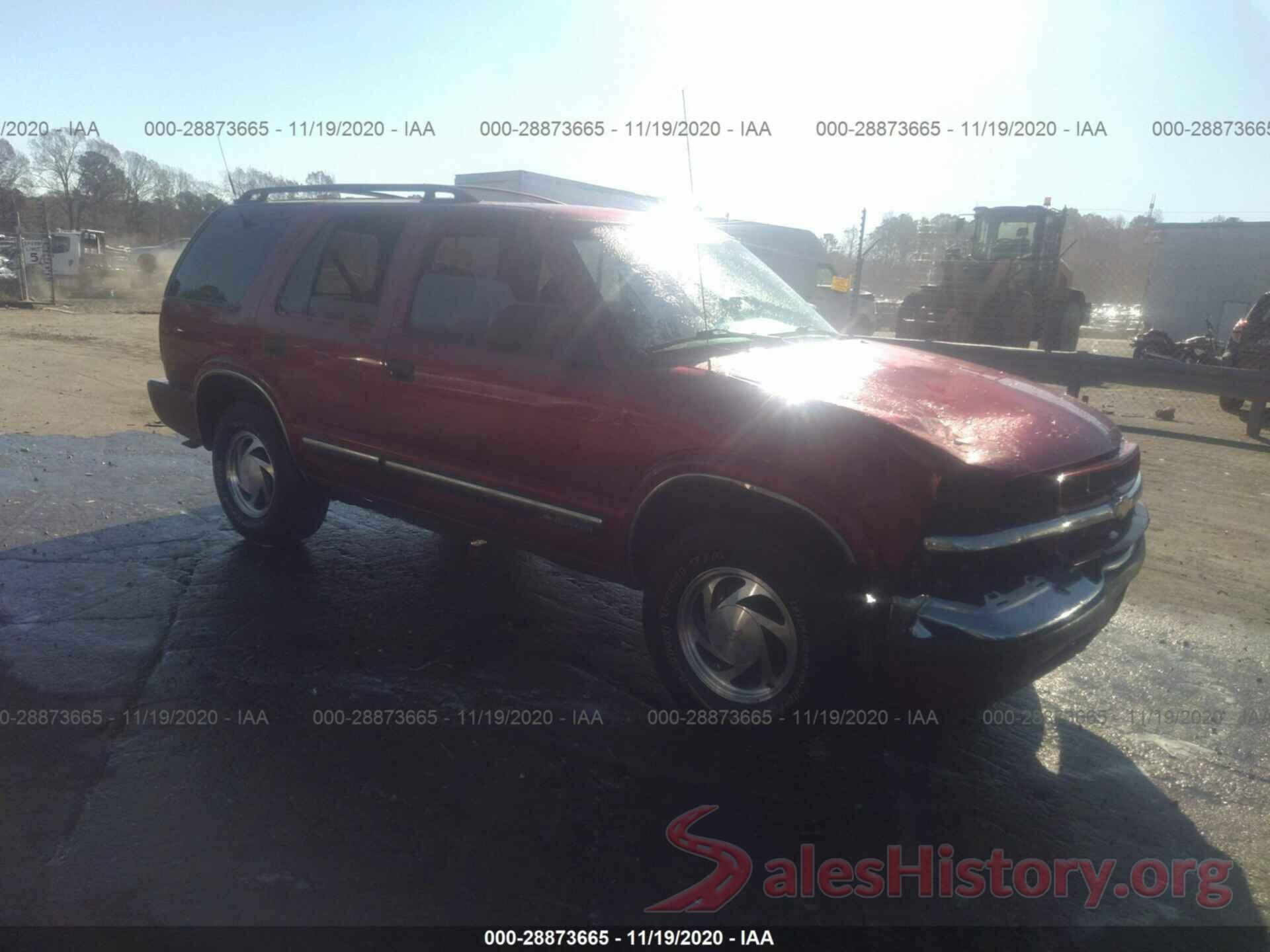 1GNDT13WXY2400976 2000 CHEVROLET BLAZER