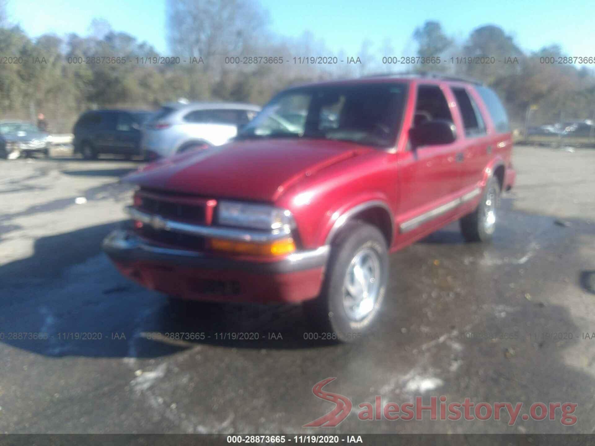 1GNDT13WXY2400976 2000 CHEVROLET BLAZER