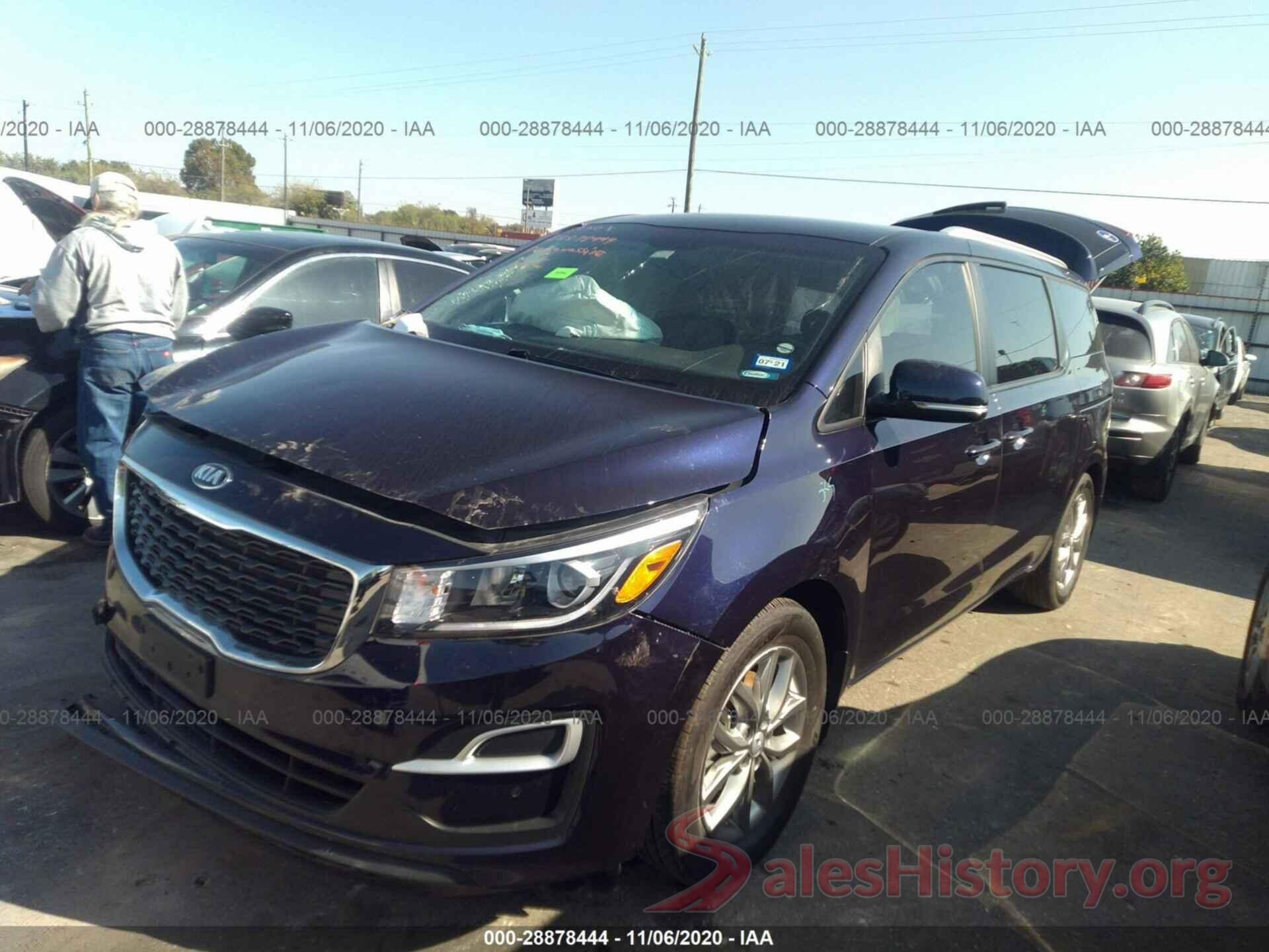 KNDMB5C15K6557158 2019 KIA SEDONA