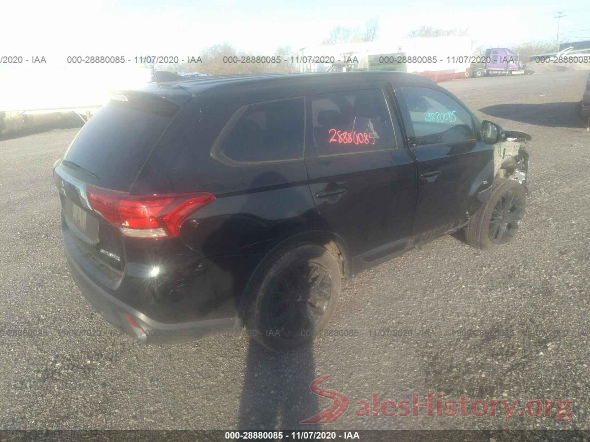 JA4AD3A33JZ025758 2018 MITSUBISHI OUTLANDER