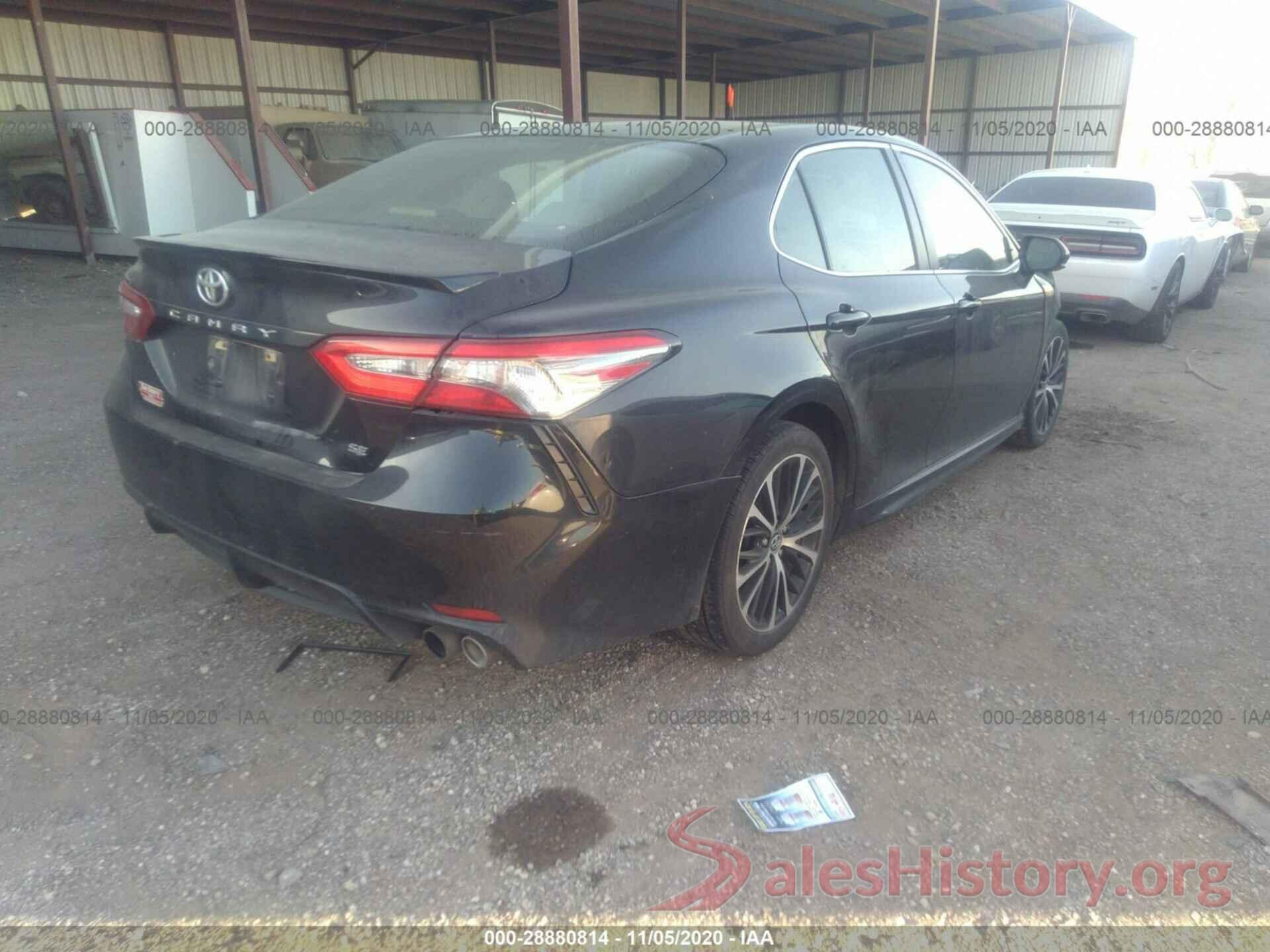 JTNB11HK9J3011589 2018 TOYOTA CAMRY