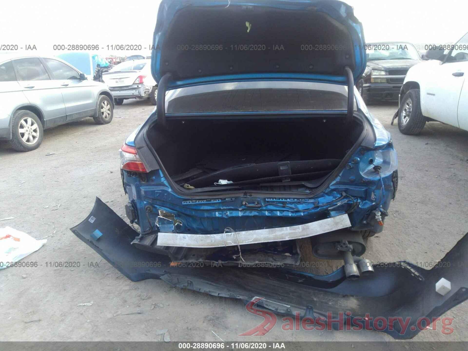 4T1B11HK9JU081622 2018 TOYOTA CAMRY