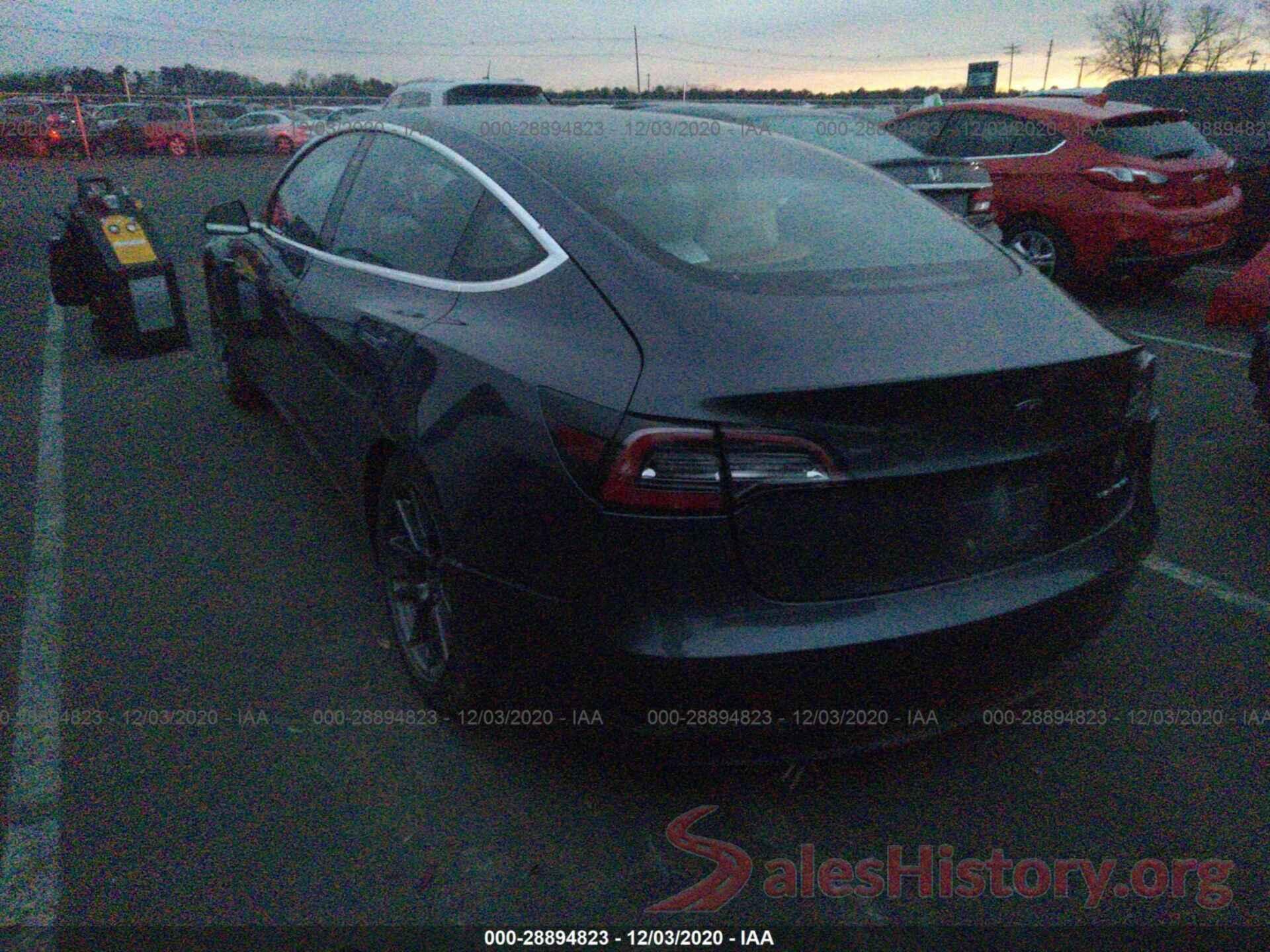 5YJ3E1EB3JF119520 2018 TESLA MODEL 3