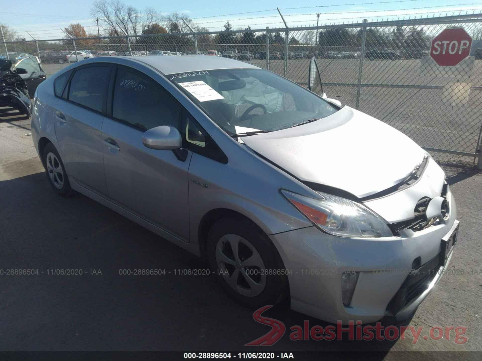 JTDKN3DU5E1747975 2014 TOYOTA PRIUS