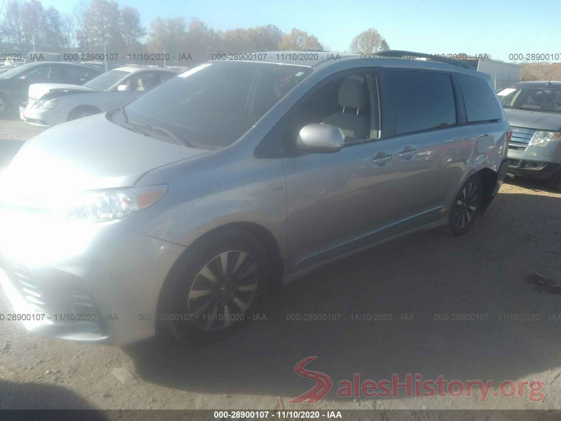 5TDJZ3DC9KS215795 2019 TOYOTA SIENNA