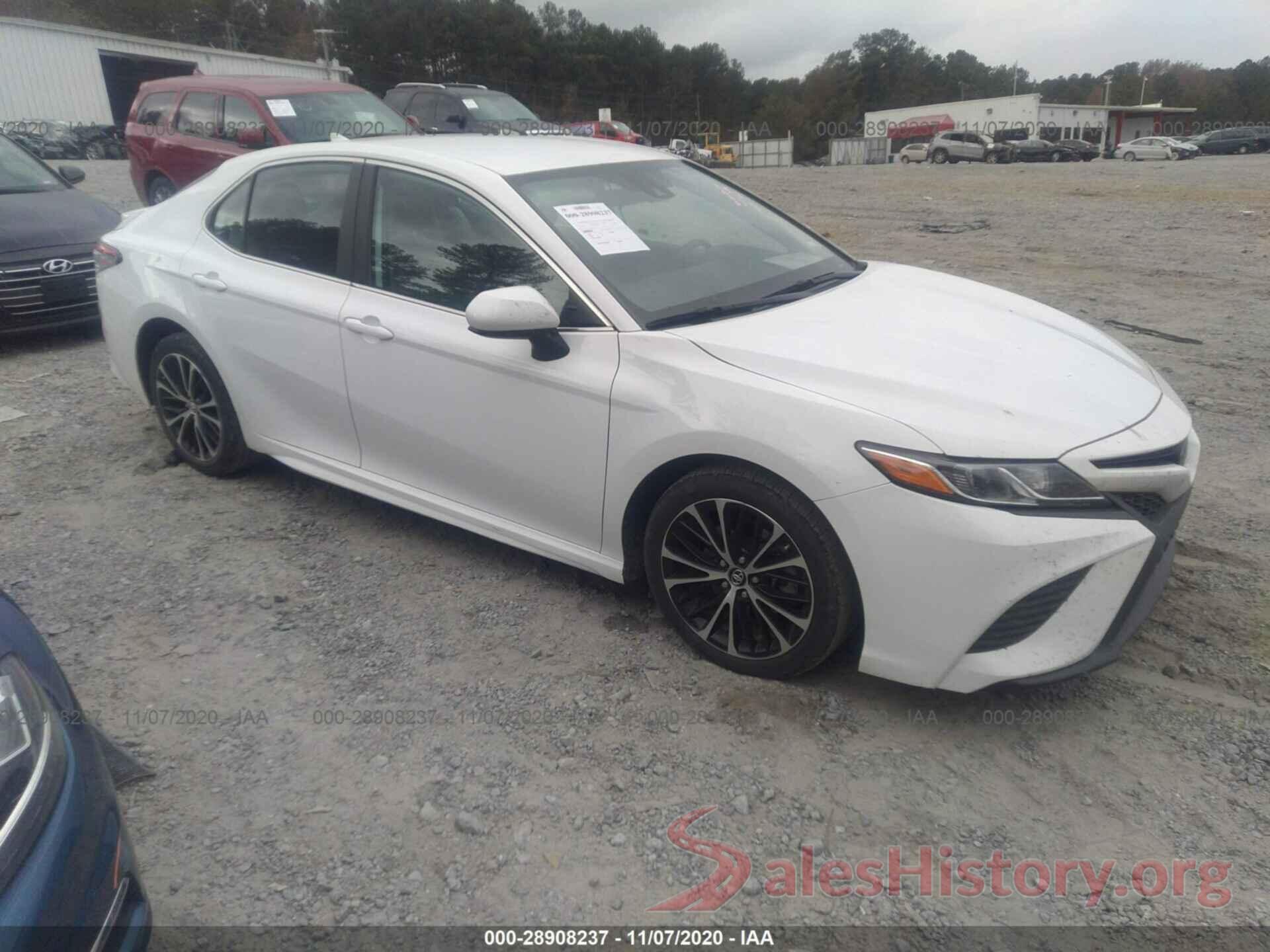 4T1B11HK9KU717165 2019 TOYOTA CAMRY