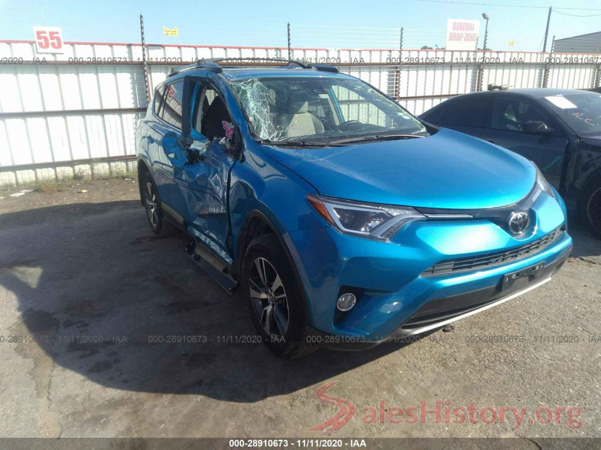 JTMWFREV6HD108466 2017 TOYOTA RAV4