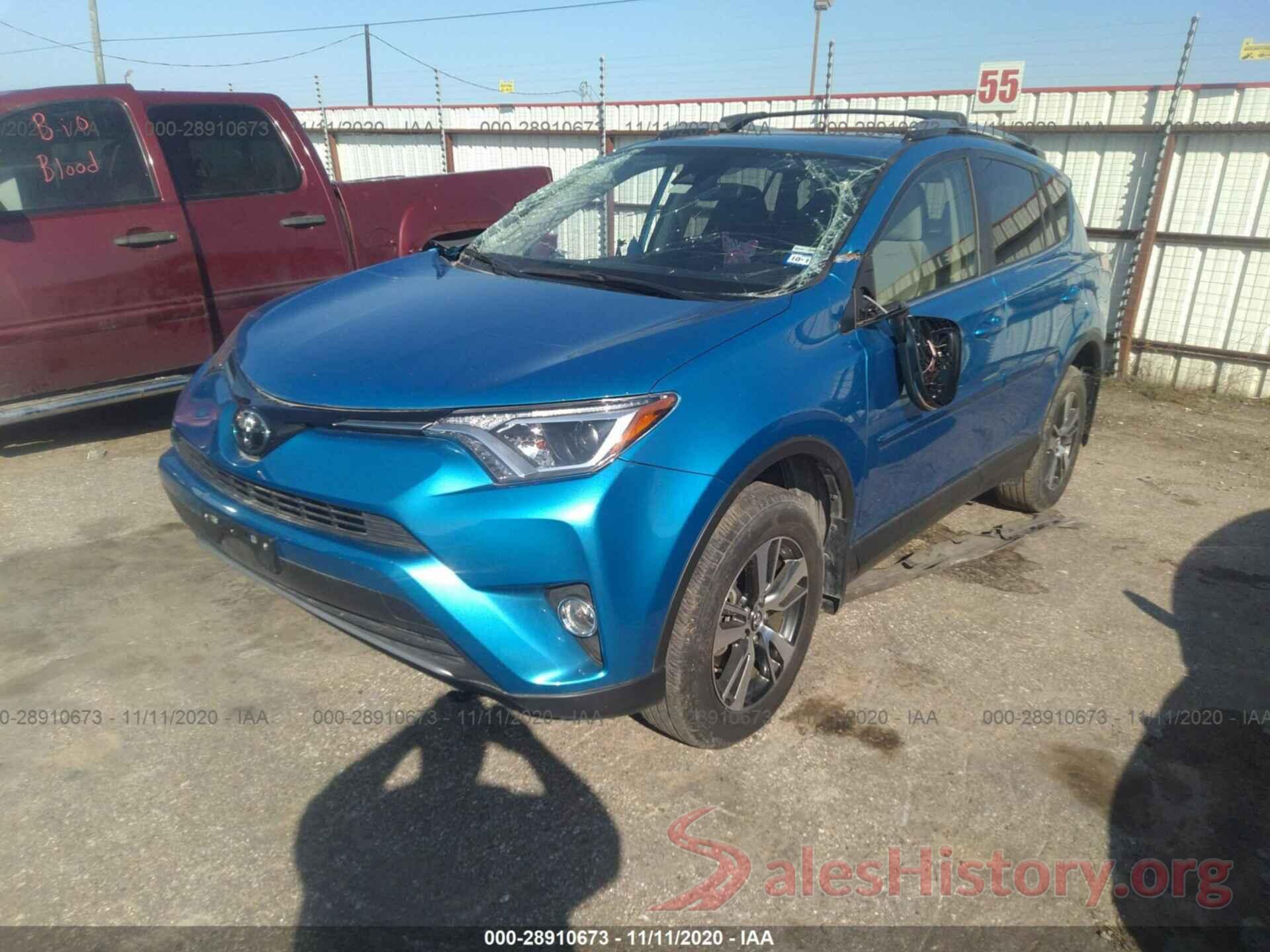 JTMWFREV6HD108466 2017 TOYOTA RAV4