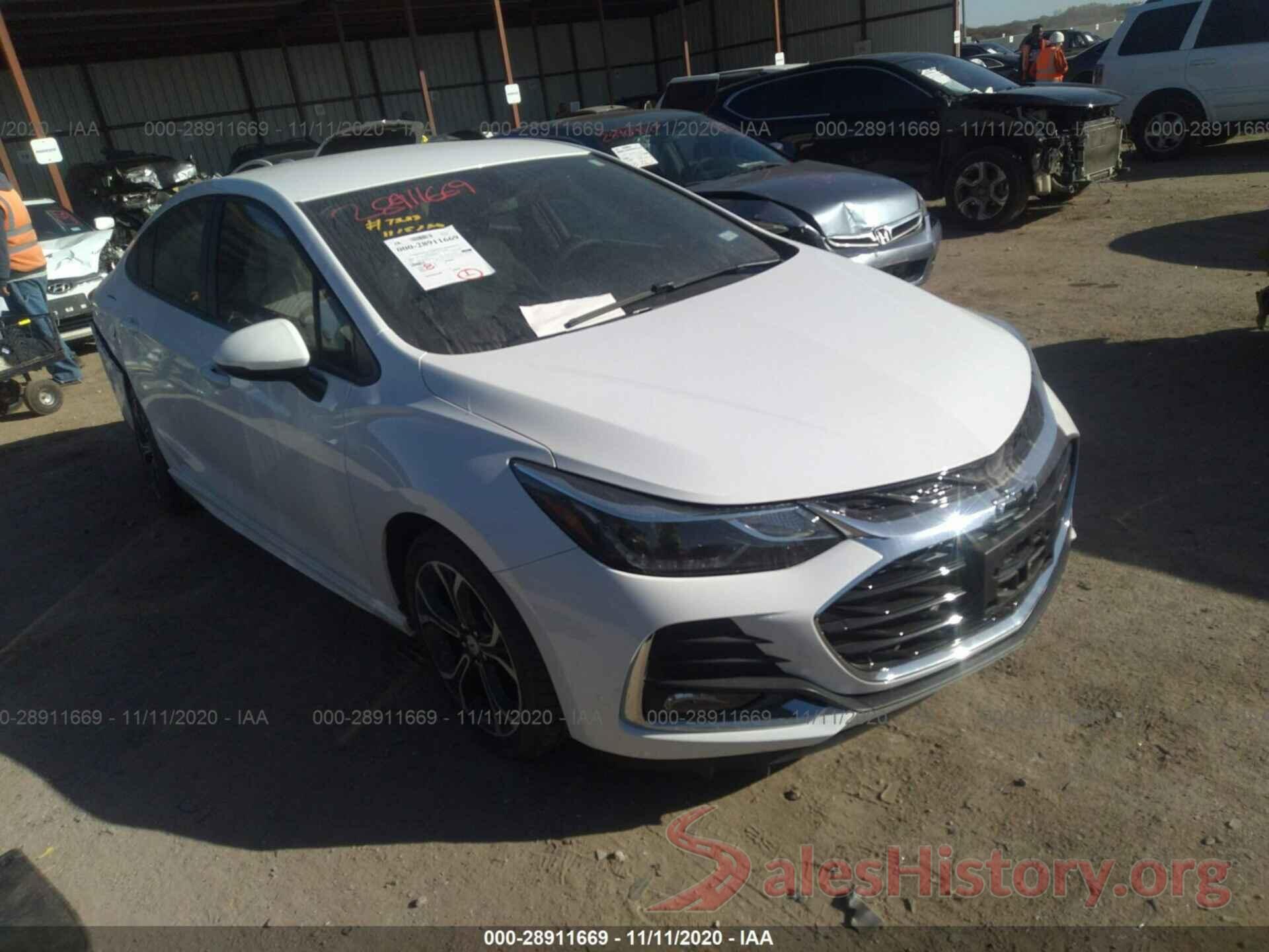 1G1BE5SM5K7131113 2019 CHEVROLET CRUZE